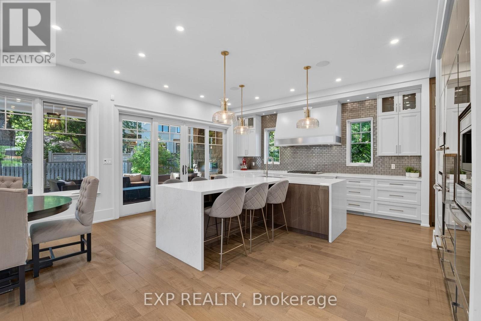 528 Wellington Crescent, Oakville, Ontario  L6L 4X5 - Photo 9 - W13779762