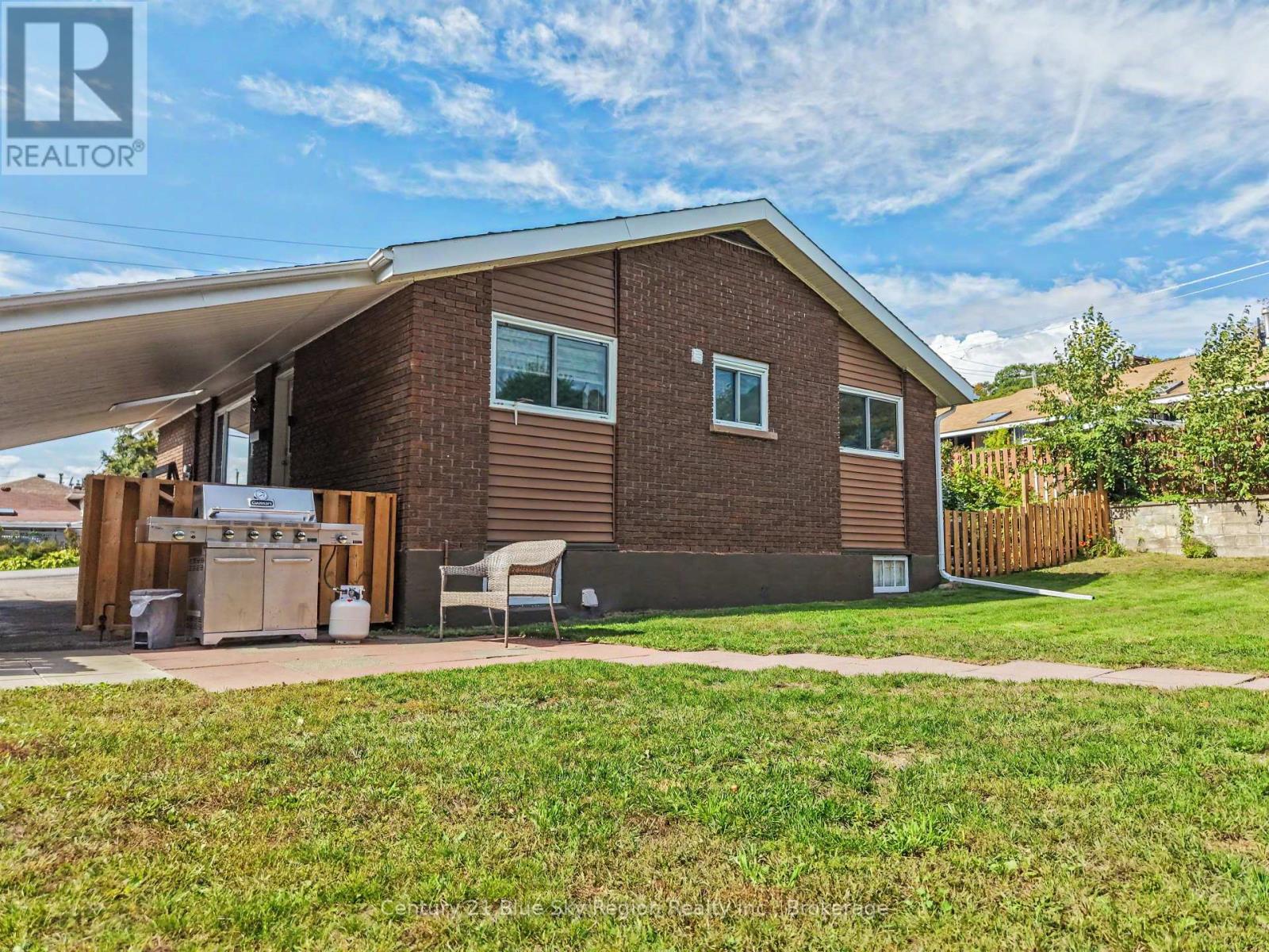 1572 Chapais Street, North Bay, Ontario  P1B 6M4 - Photo 3 - X13779702