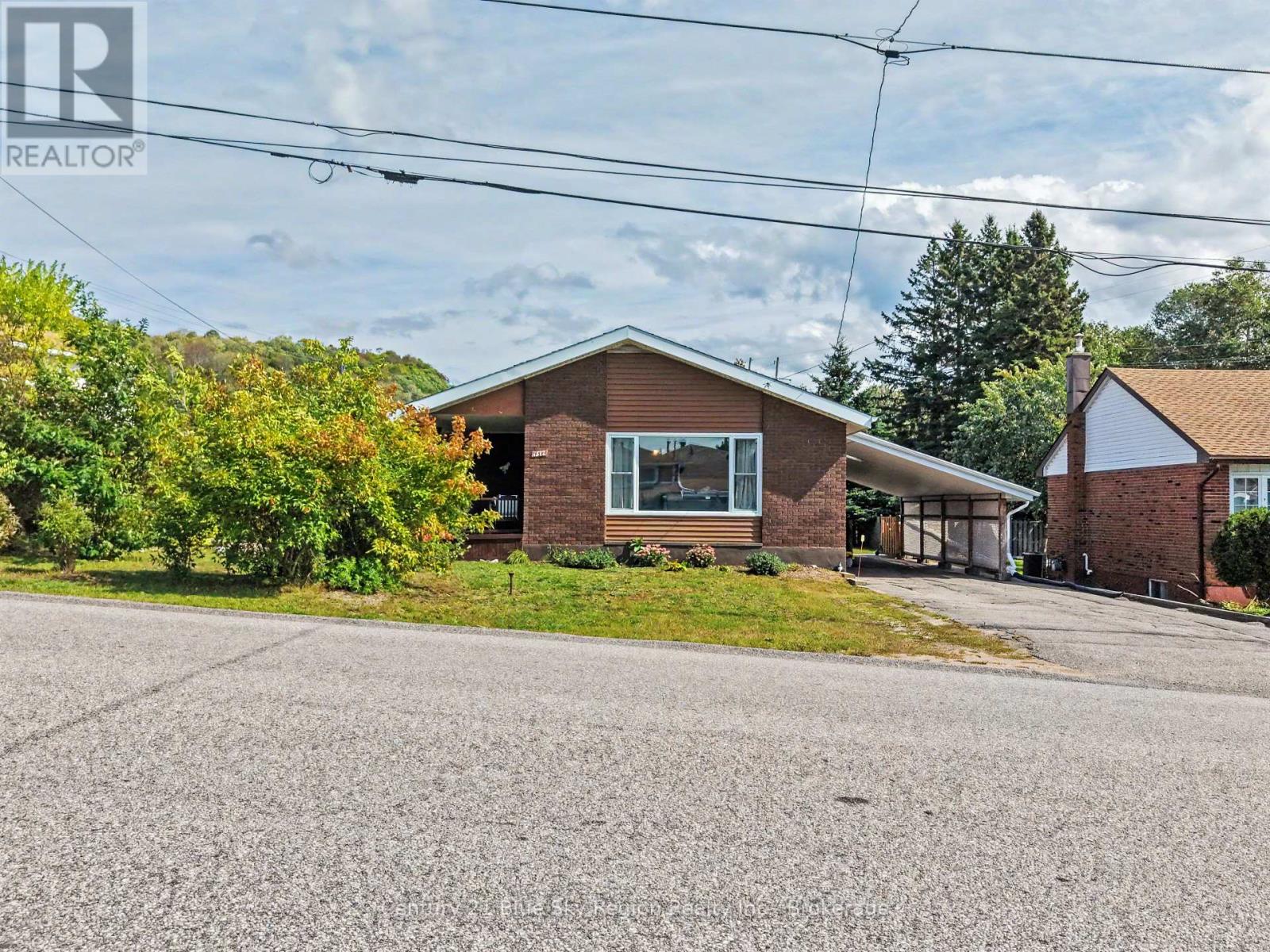1572 Chapais Street, North Bay, Ontario  P1B 6M4 - Photo 4 - X13779702