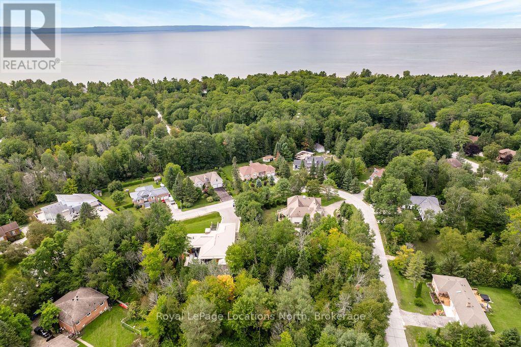 15 Bridlewood Crescent, Wasaga Beach, Ontario  L9Z 1B4 - Photo 4 - S13779824