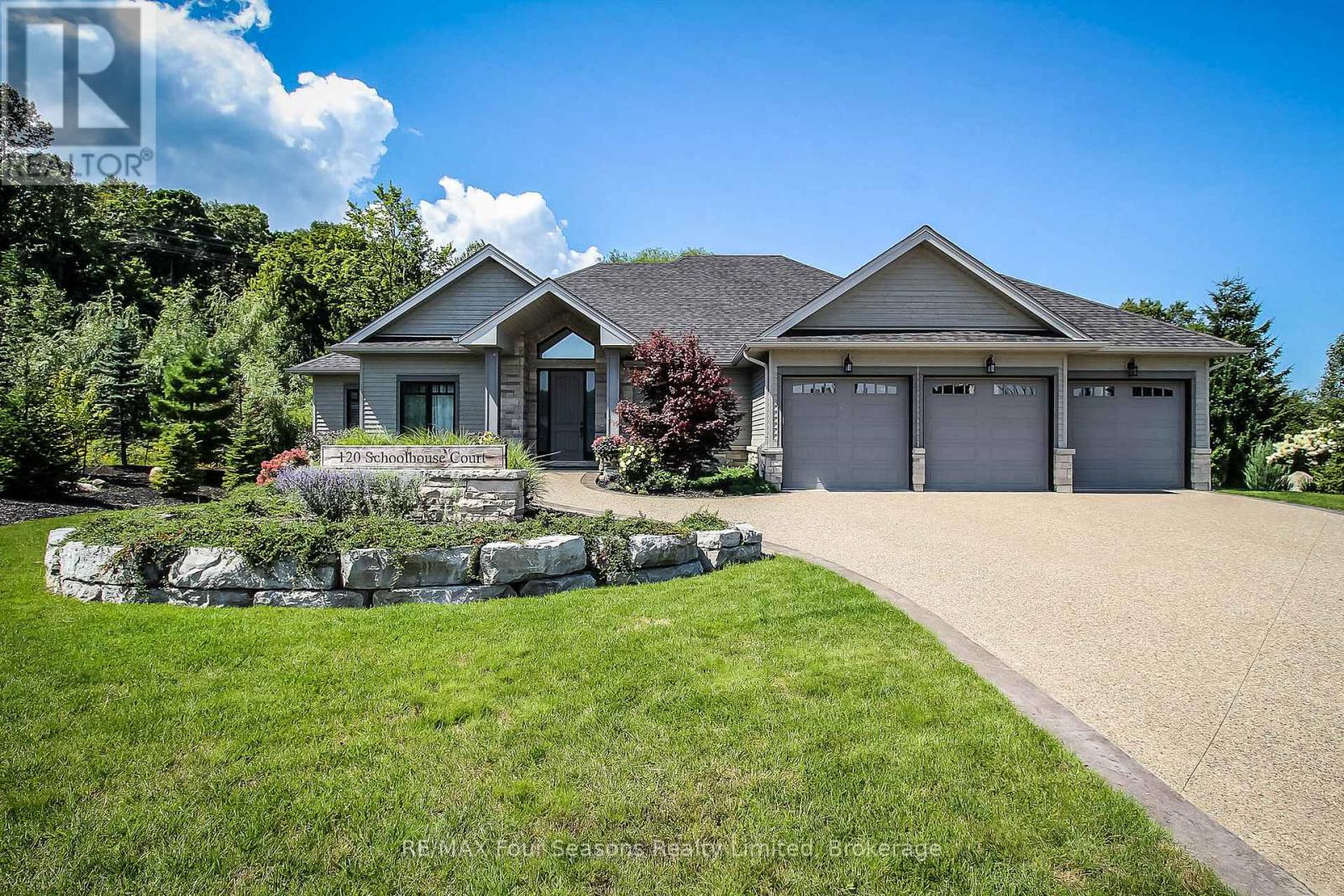 120 Schoolhouse Court, Blue Mountains, Ontario  L9Y 0N2 - Photo 1 - X13779534