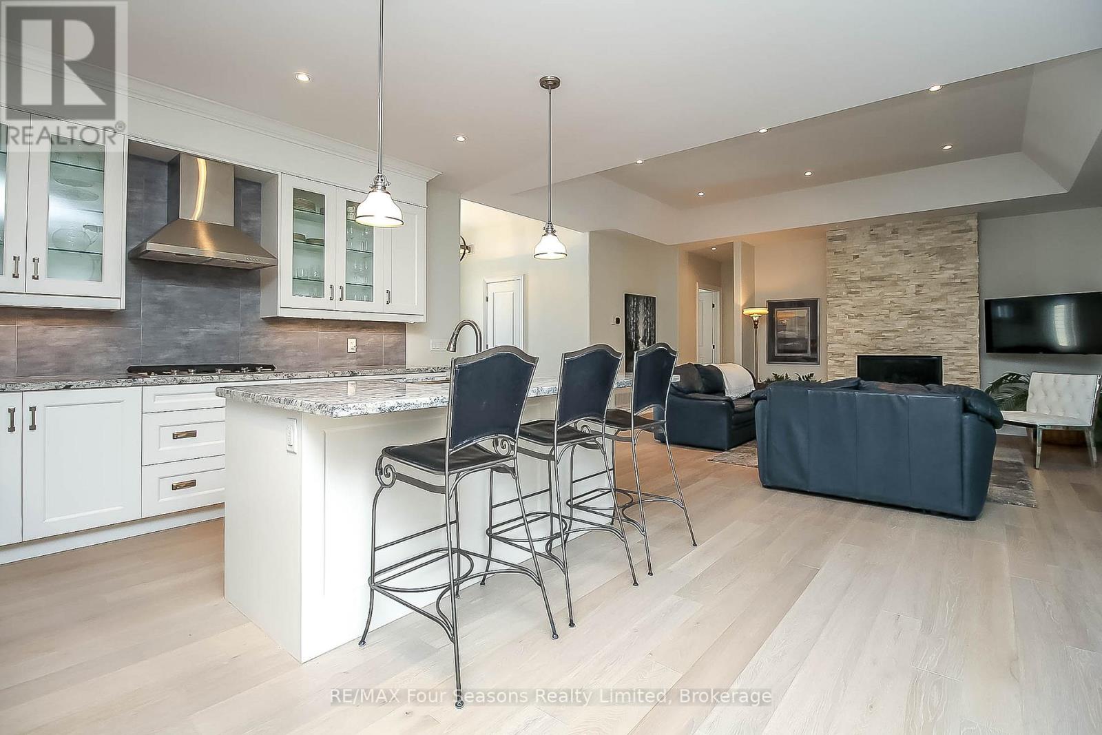 120 Schoolhouse Court, Blue Mountains, Ontario  L9Y 0N2 - Photo 17 - X13779534