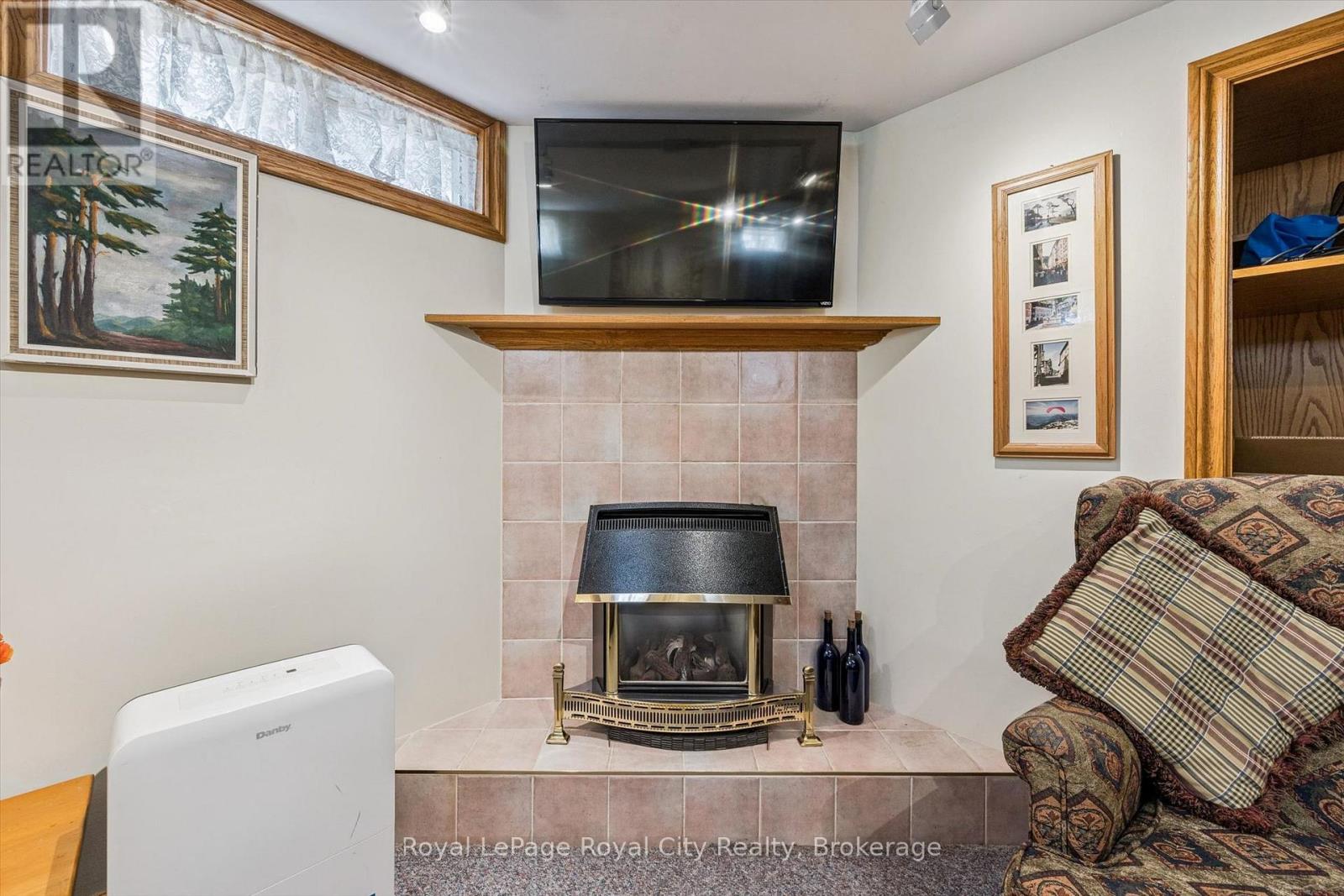159 Country Club Drive, Guelph (Victoria North), Ontario  N1E 3K8 - Photo 15 - X13779852