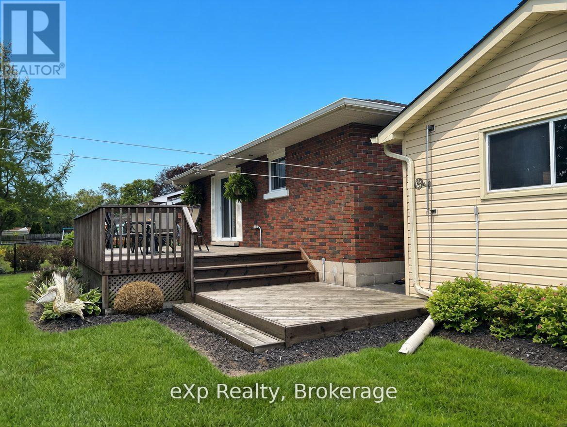 110 Brown's Lane, Brockton, Ontario  N0G 2V0 - Photo 5 - X13779902