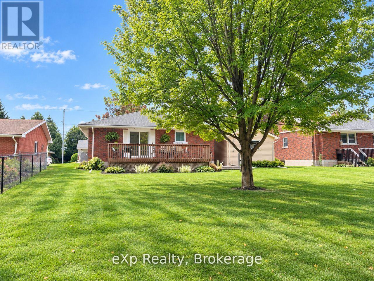 110 Brown's Lane, Brockton, Ontario  N0G 2V0 - Photo 6 - X13779902