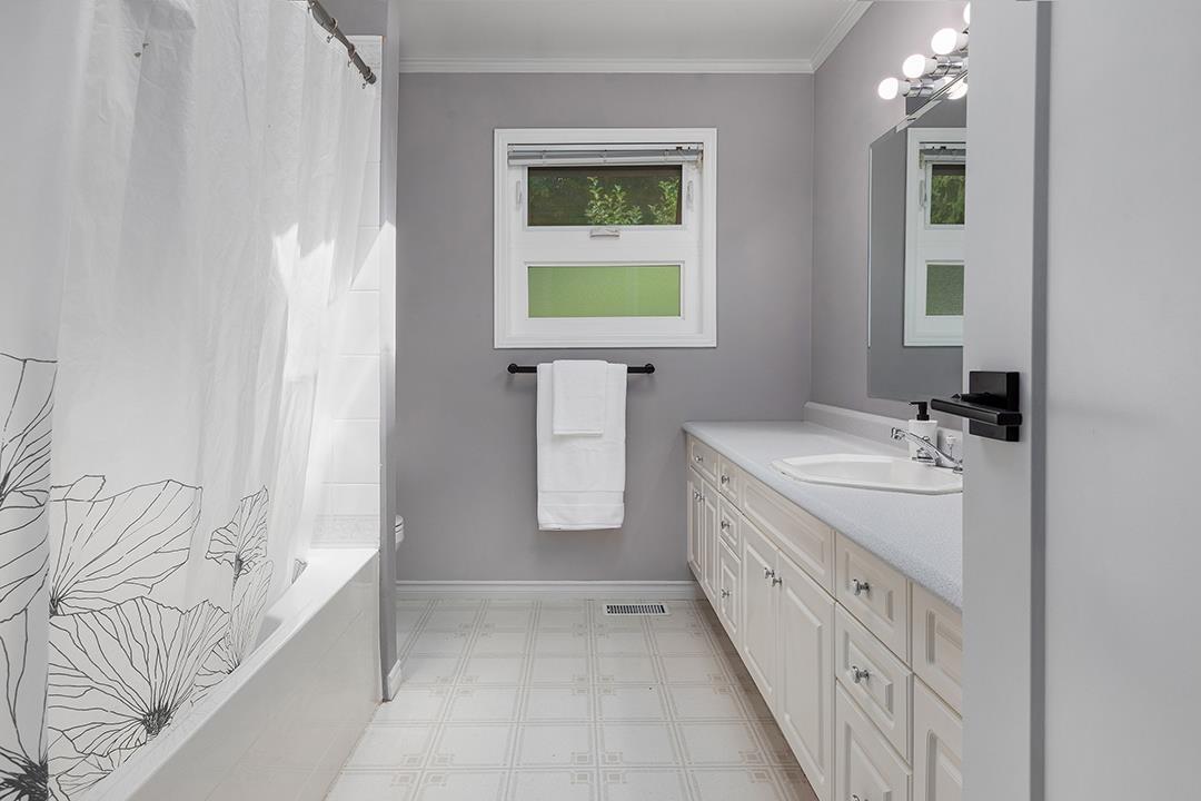10641 Westside Drive, Delta, British Columbia  V4C 1R5 - Photo 11 - R3164826