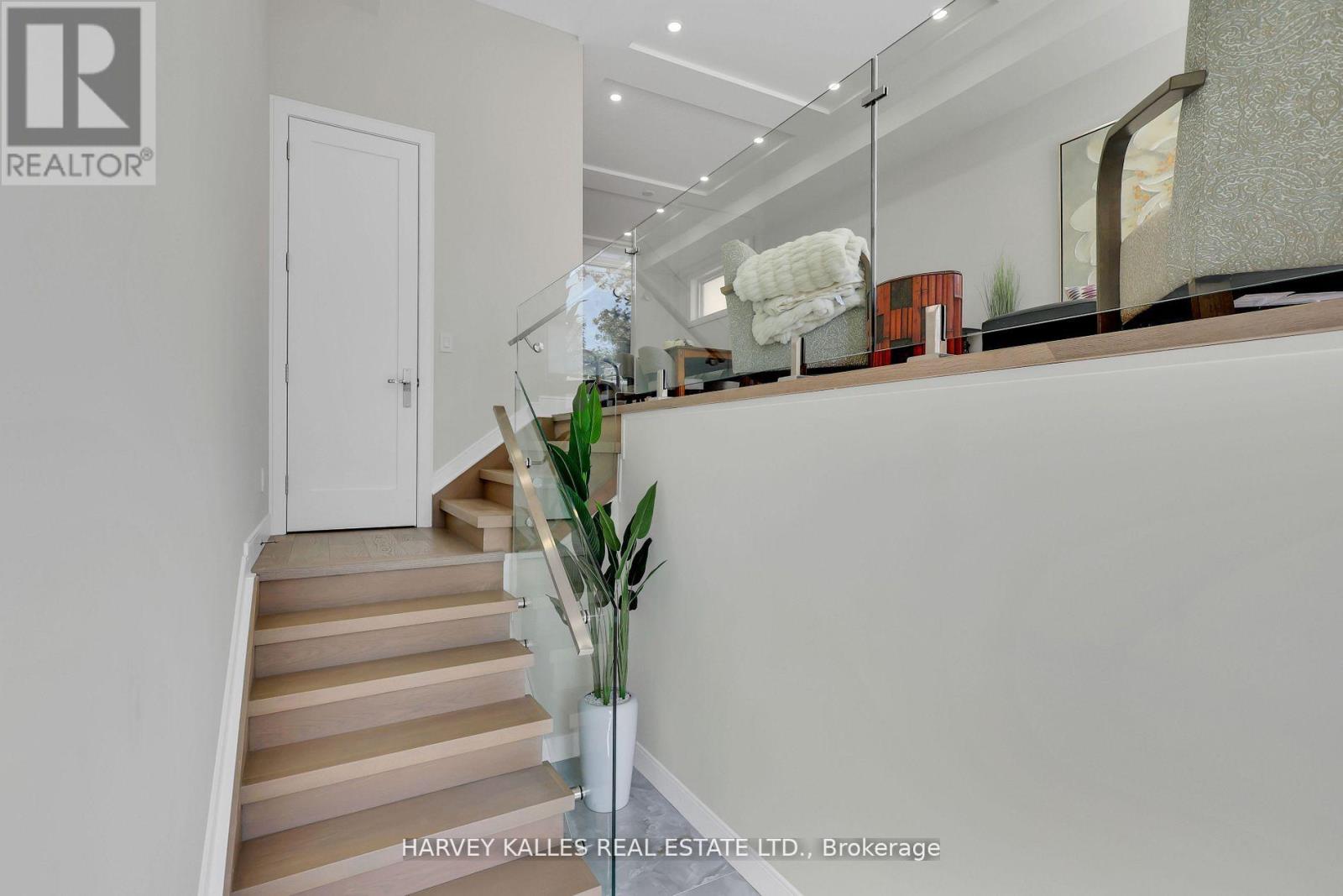 194 Sheldrake Boulevard, Toronto, Ontario  M4P 2B5 - Photo 5 - C13779566