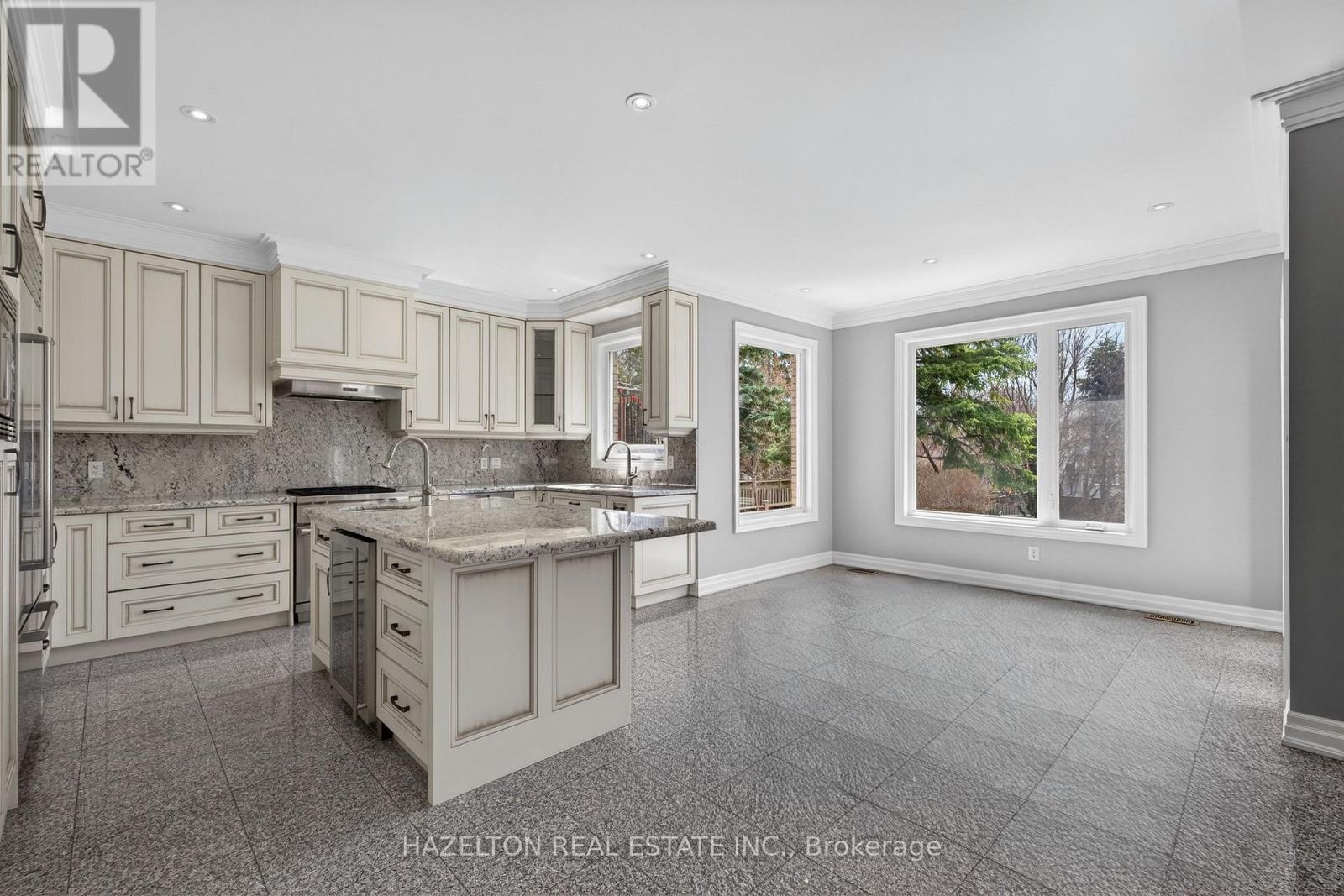 173 Holmes Avenue, Toronto, Ontario  M2N 4M7 - Photo 4 - C13779718