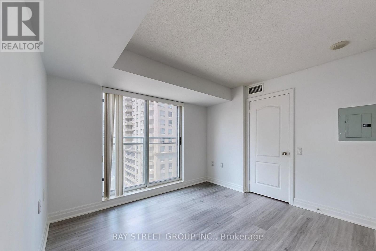 801 - 21 Hillcrest Avenue, Toronto, Ontario  M2N 7K2 - Photo 9 - C13779736