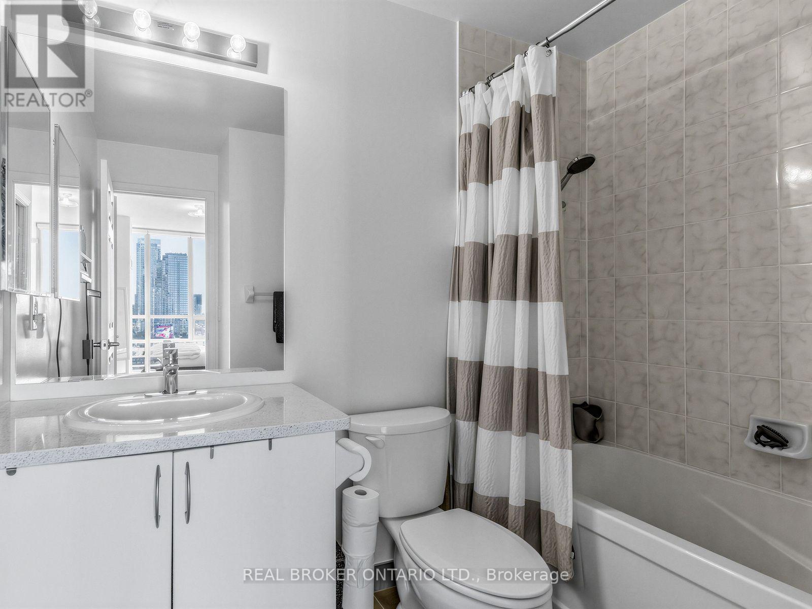1717 - 25 Lower Simcoe Street, Toronto, Ontario  M5J 3A1 - Photo 15 - C13779806