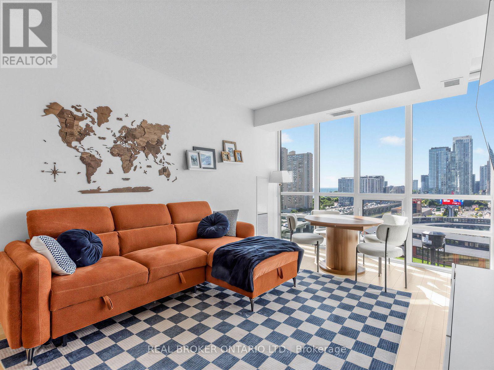 1717 - 25 Lower Simcoe Street, Toronto, Ontario  M5J 3A1 - Photo 2 - C13779806