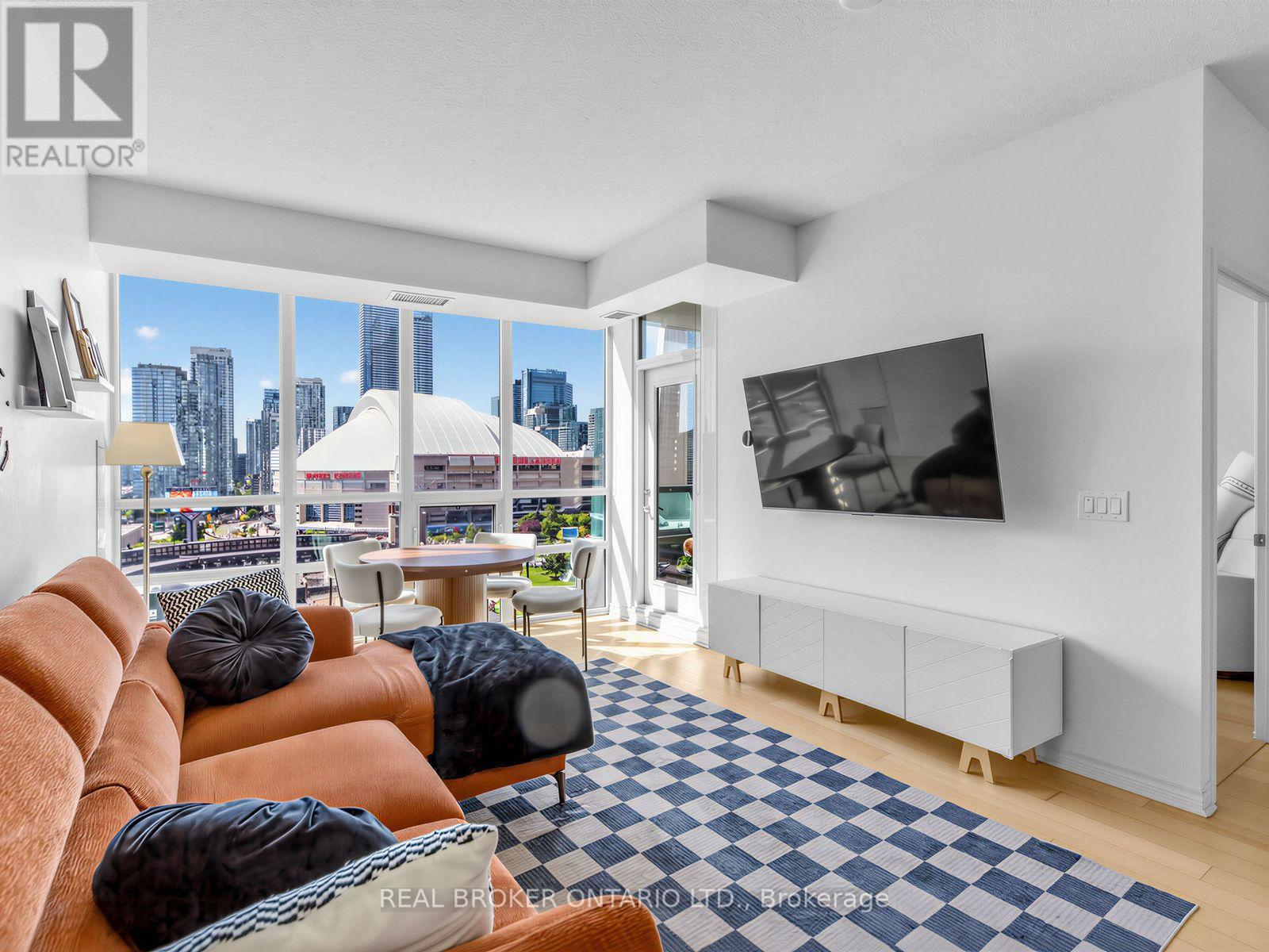 1717 - 25 Lower Simcoe Street, Toronto, Ontario  M5J 3A1 - Photo 3 - C13779806