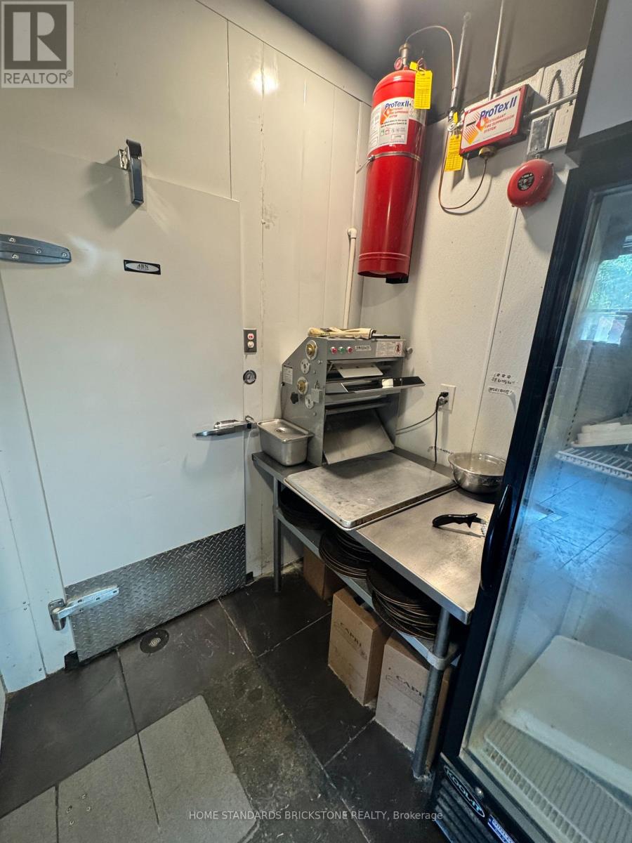 100 - 66 Gerrard Street E, Toronto, Ontario  M5B 1G3 - Photo 18 - C13779880