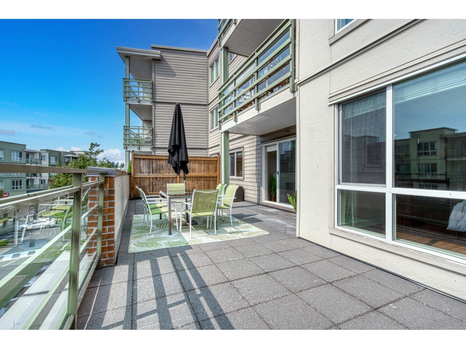 221 15745 Croydon Drive, Surrey, British Columbia  V3Z 2L5 - Photo 33 - R3161654