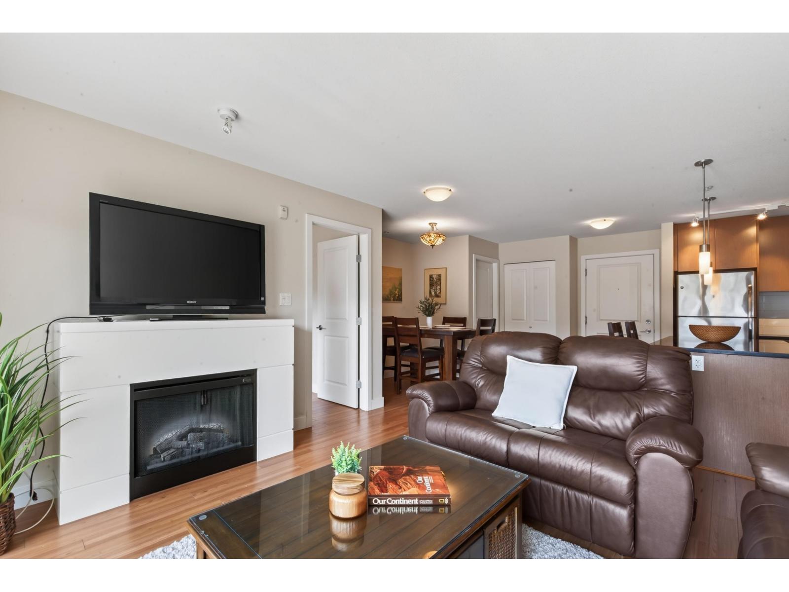 221 15745 Croydon Drive, Surrey, British Columbia  V3Z 2L5 - Photo 15 - R3161654