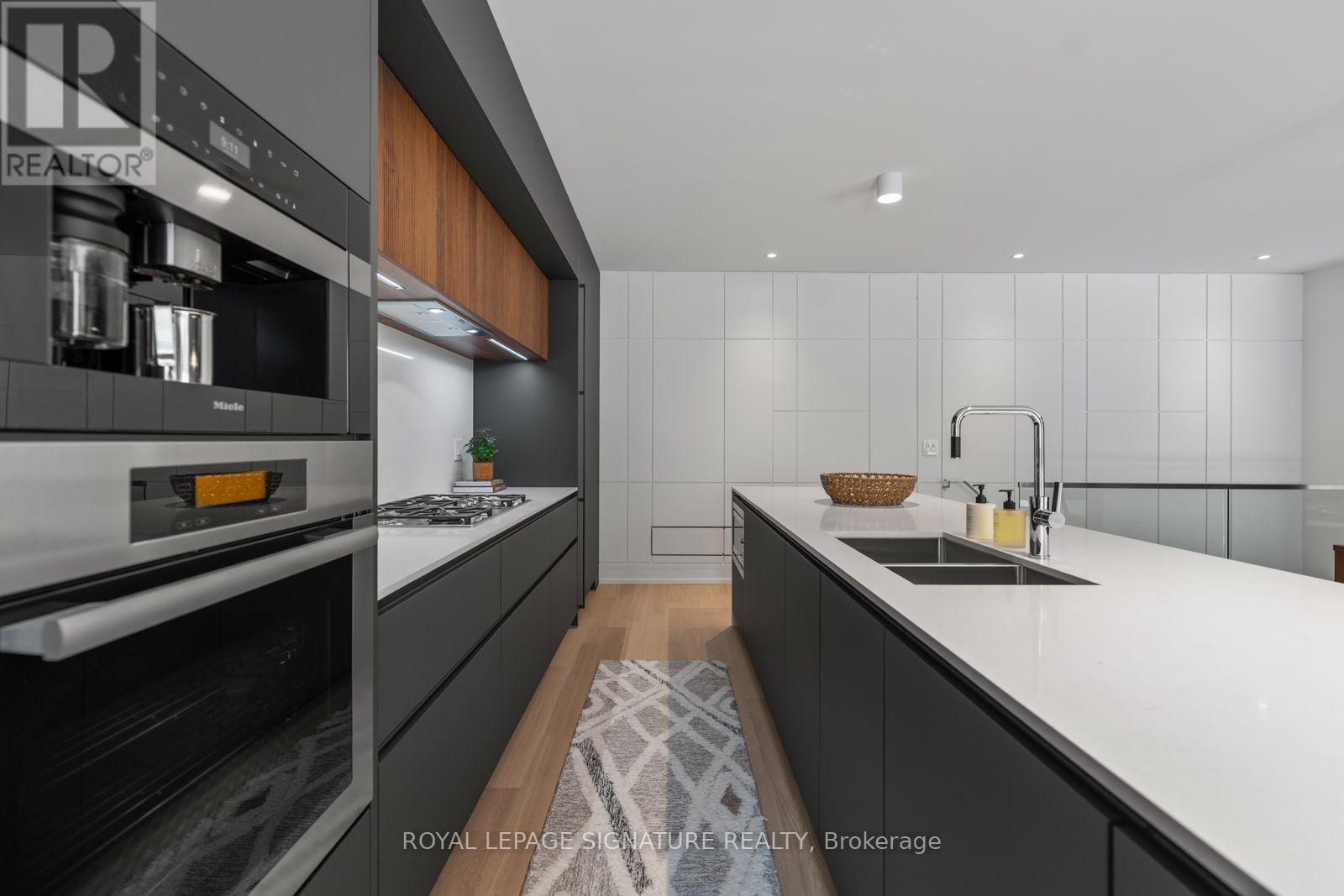 8 Fallingbrook Wood, Toronto, Ontario  M1N 1B8 - Photo 13 - E13779678