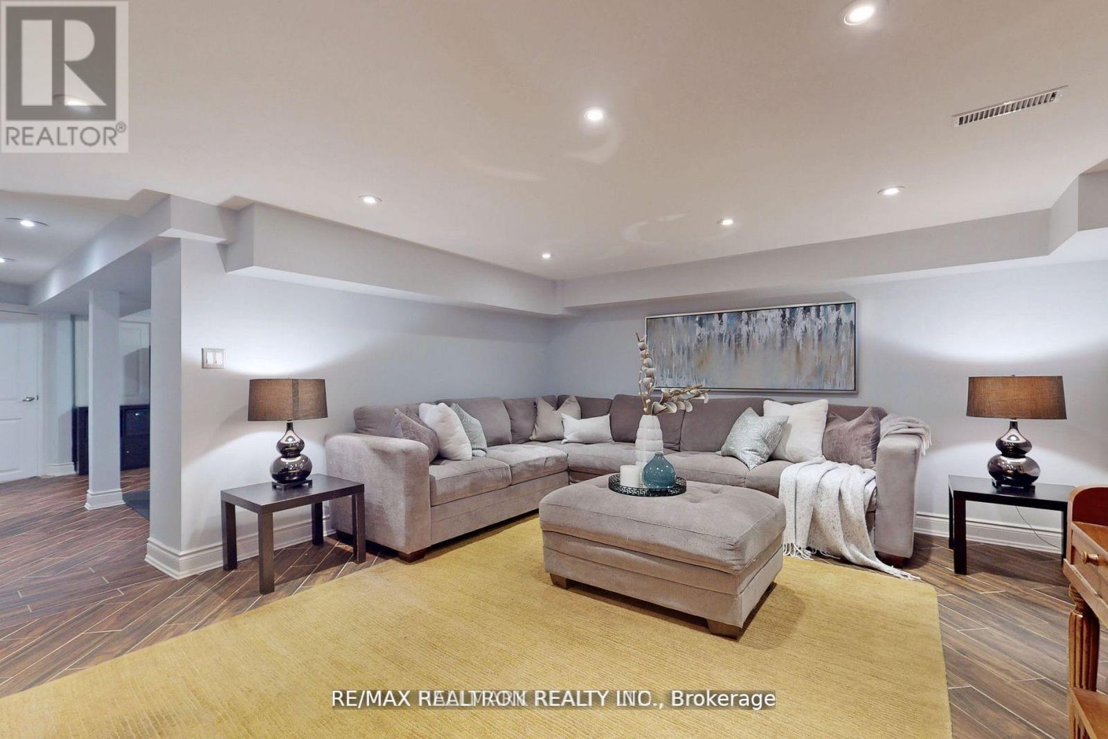 183 Blantyre Avenue, Toronto, Ontario  M1N 2R6 - Photo 27 - E13779688