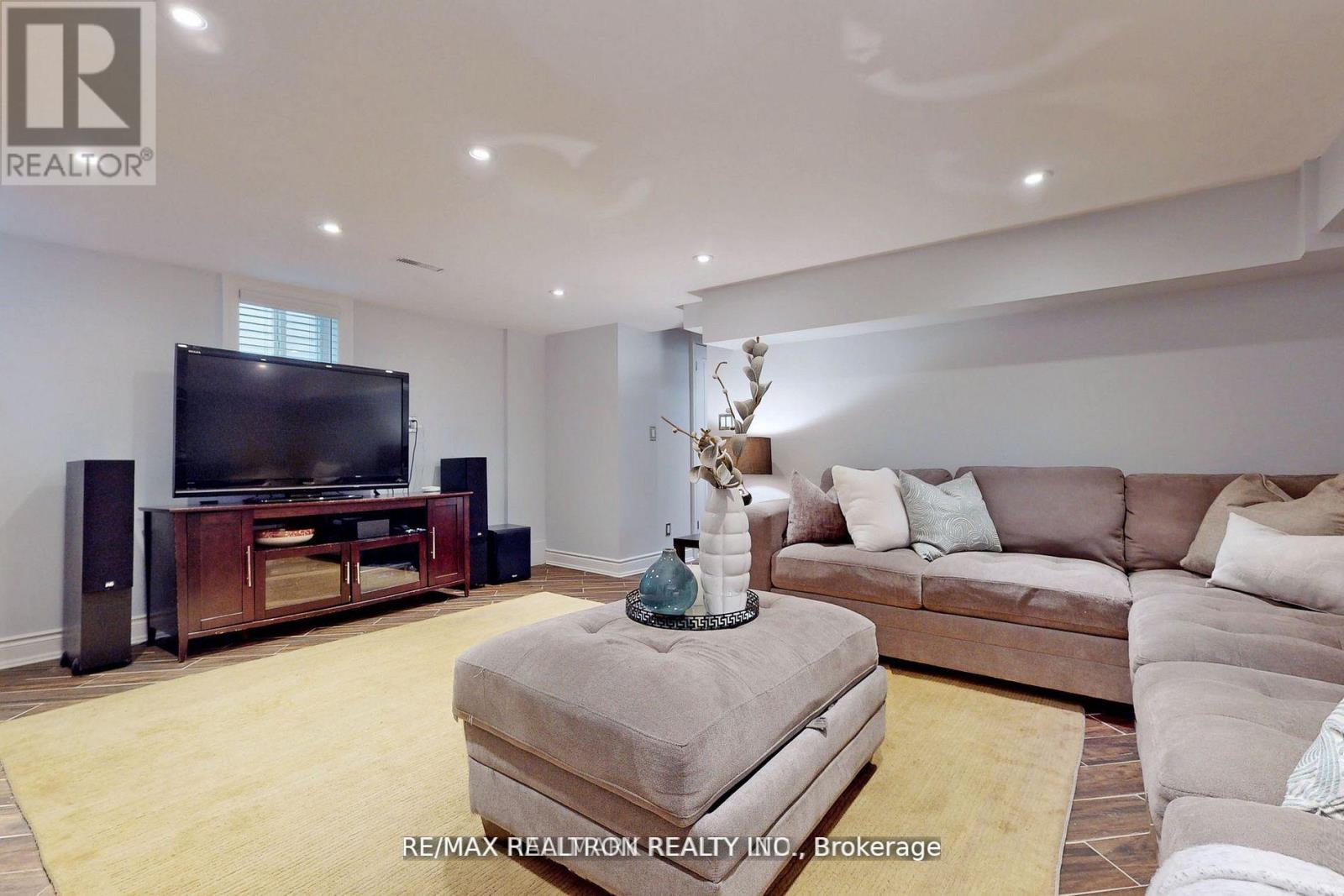 183 Blantyre Avenue, Toronto, Ontario  M1N 2R6 - Photo 28 - E13779688