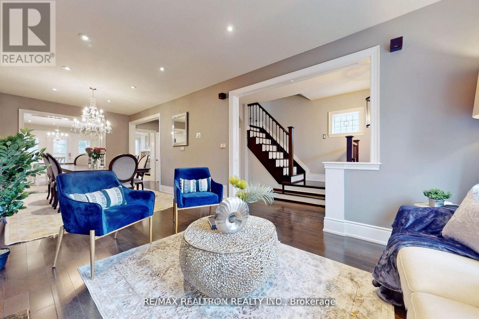 183 Blantyre Avenue, Toronto, Ontario  M1N 2R6 - Photo 4 - E13779688