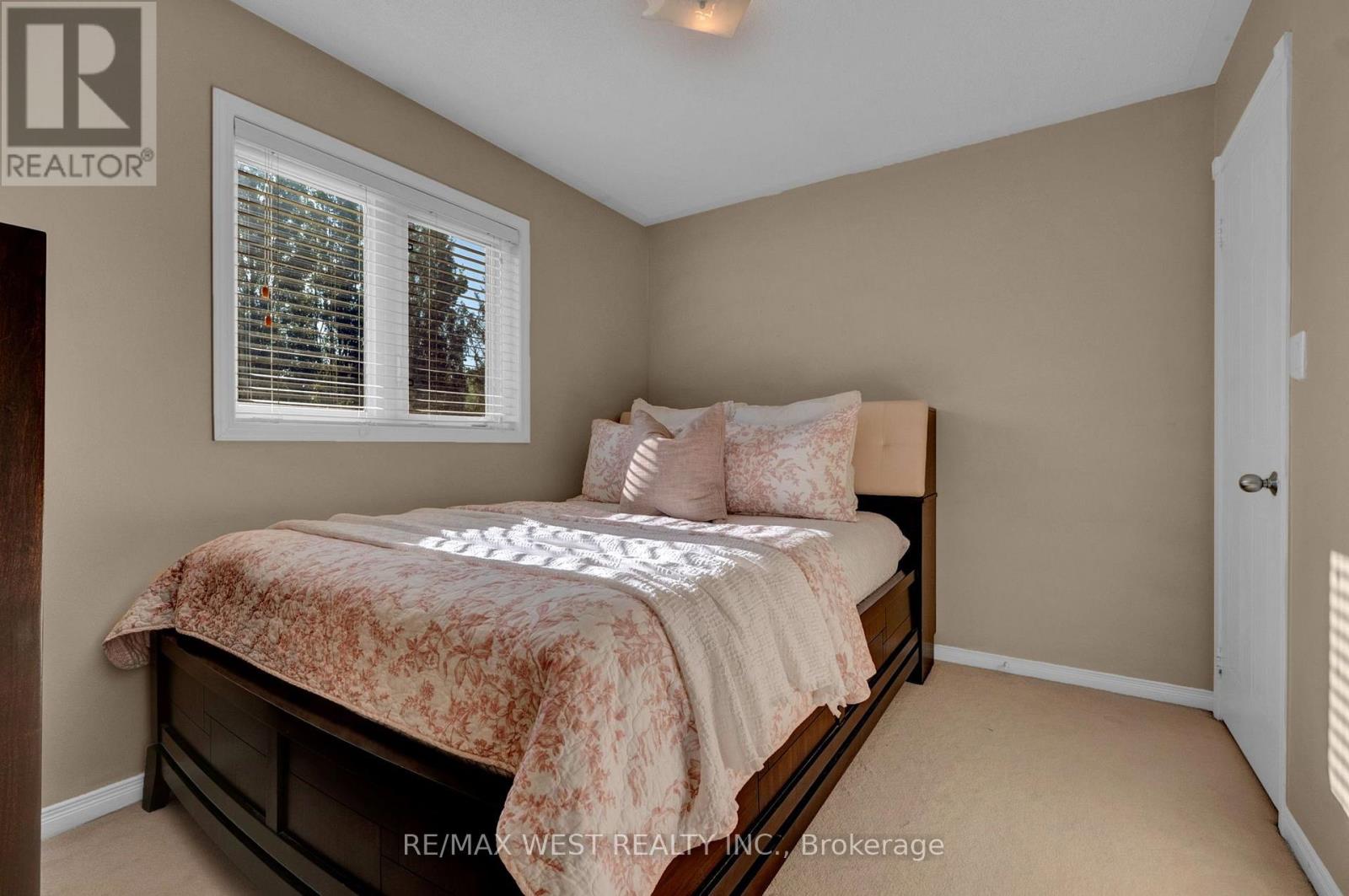 1210 Meath Drive, Oshawa, Ontario  L1K 0G5 - Photo 17 - E13779716