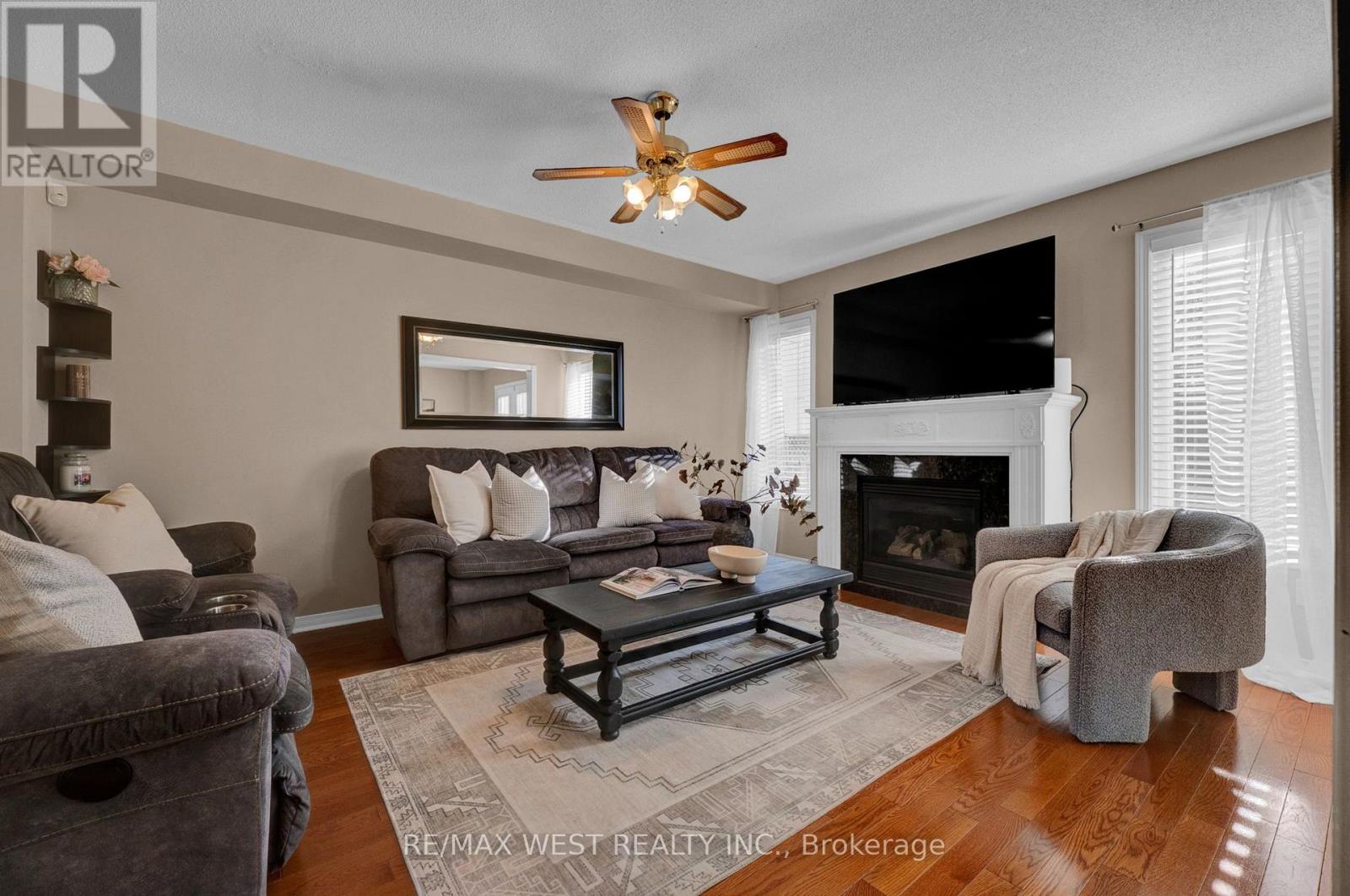 1210 Meath Drive, Oshawa, Ontario  L1K 0G5 - Photo 5 - E13779716