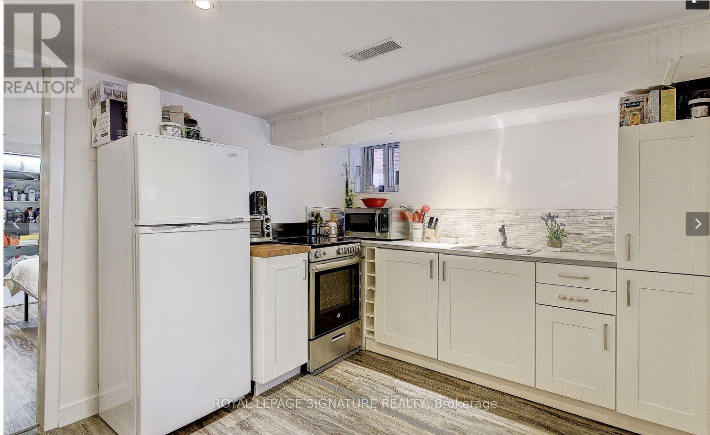 Bsmt - 216 Milverton Boulevard, Toronto, Ontario  M4J 1V5 - Photo 3 - E13779752