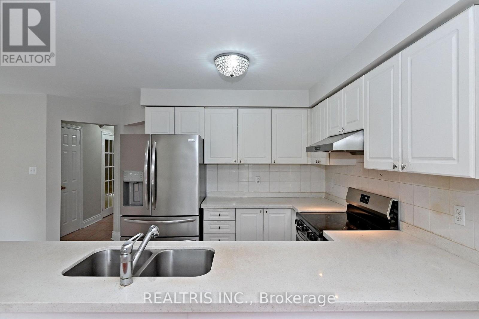 101 Booth Crescent N, Ajax, Ontario  L1Z 1H7 - Photo 17 - E13779758