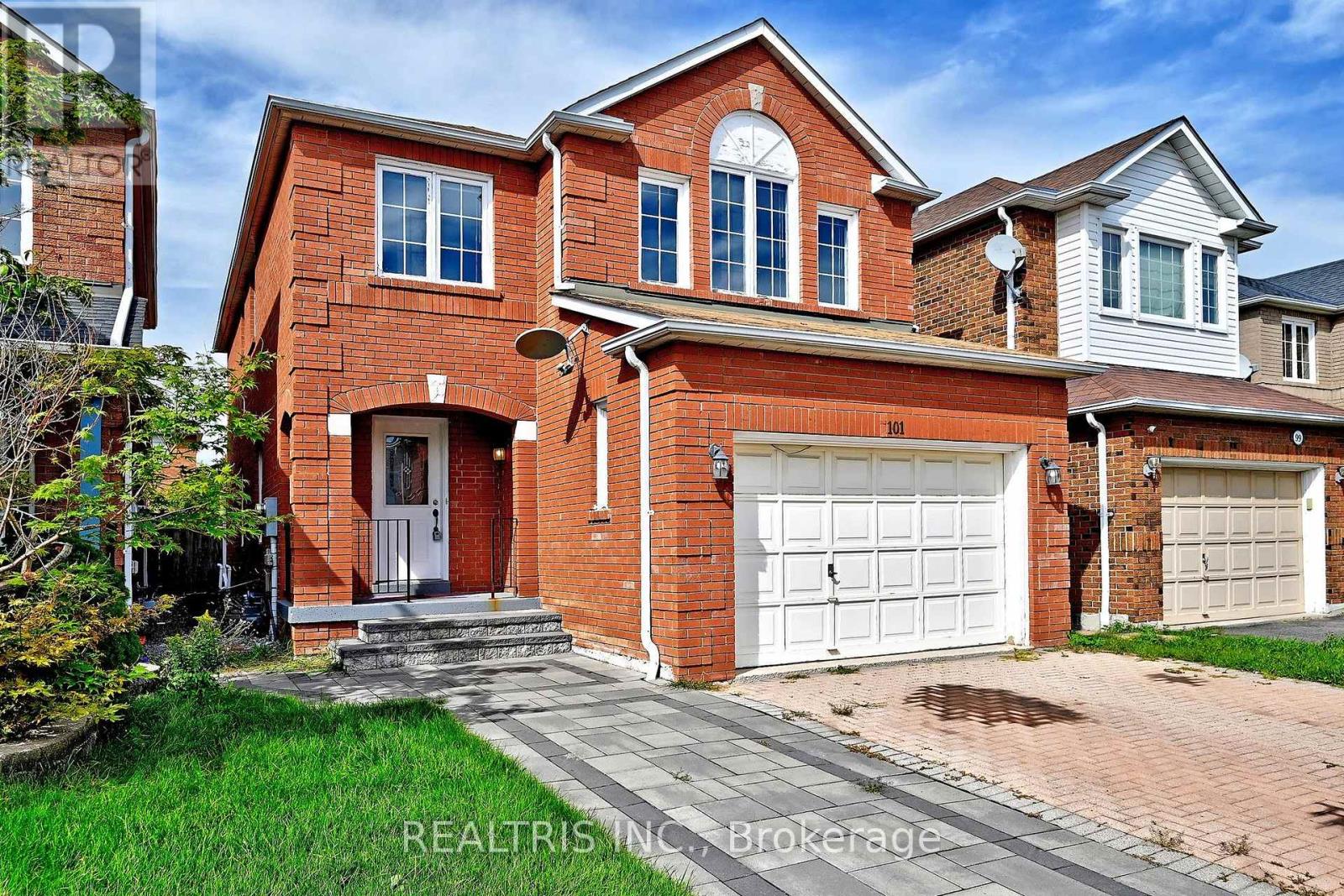 101 Booth Crescent N, Ajax, Ontario  L1Z 1H7 - Photo 2 - E13779758