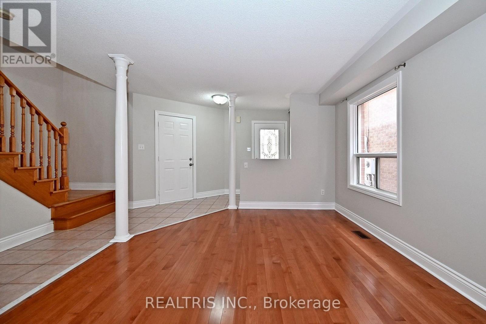 101 Booth Crescent N, Ajax, Ontario  L1Z 1H7 - Photo 5 - E13779758