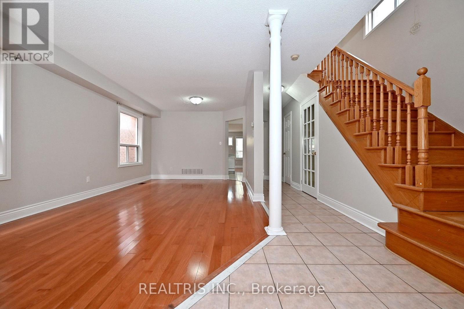 101 Booth Crescent N, Ajax, Ontario  L1Z 1H7 - Photo 6 - E13779758