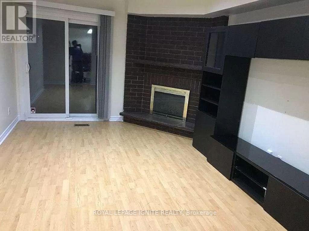 Main - 72 Brimstone Crescent, Toronto, Ontario  M1V 3L2 - Photo 10 - E13779798