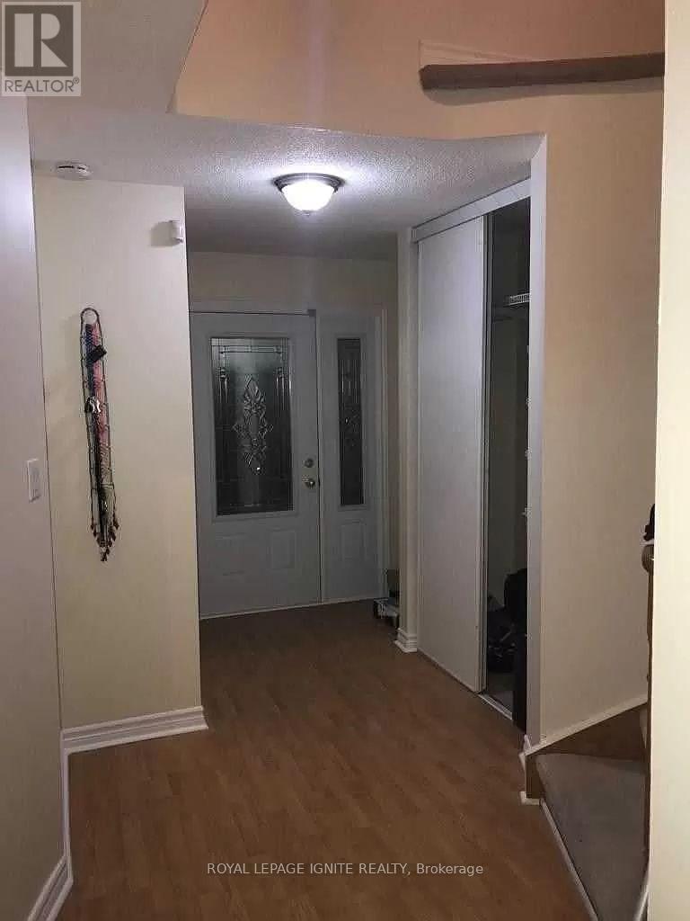 Main - 72 Brimstone Crescent, Toronto, Ontario  M1V 3L2 - Photo 3 - E13779798
