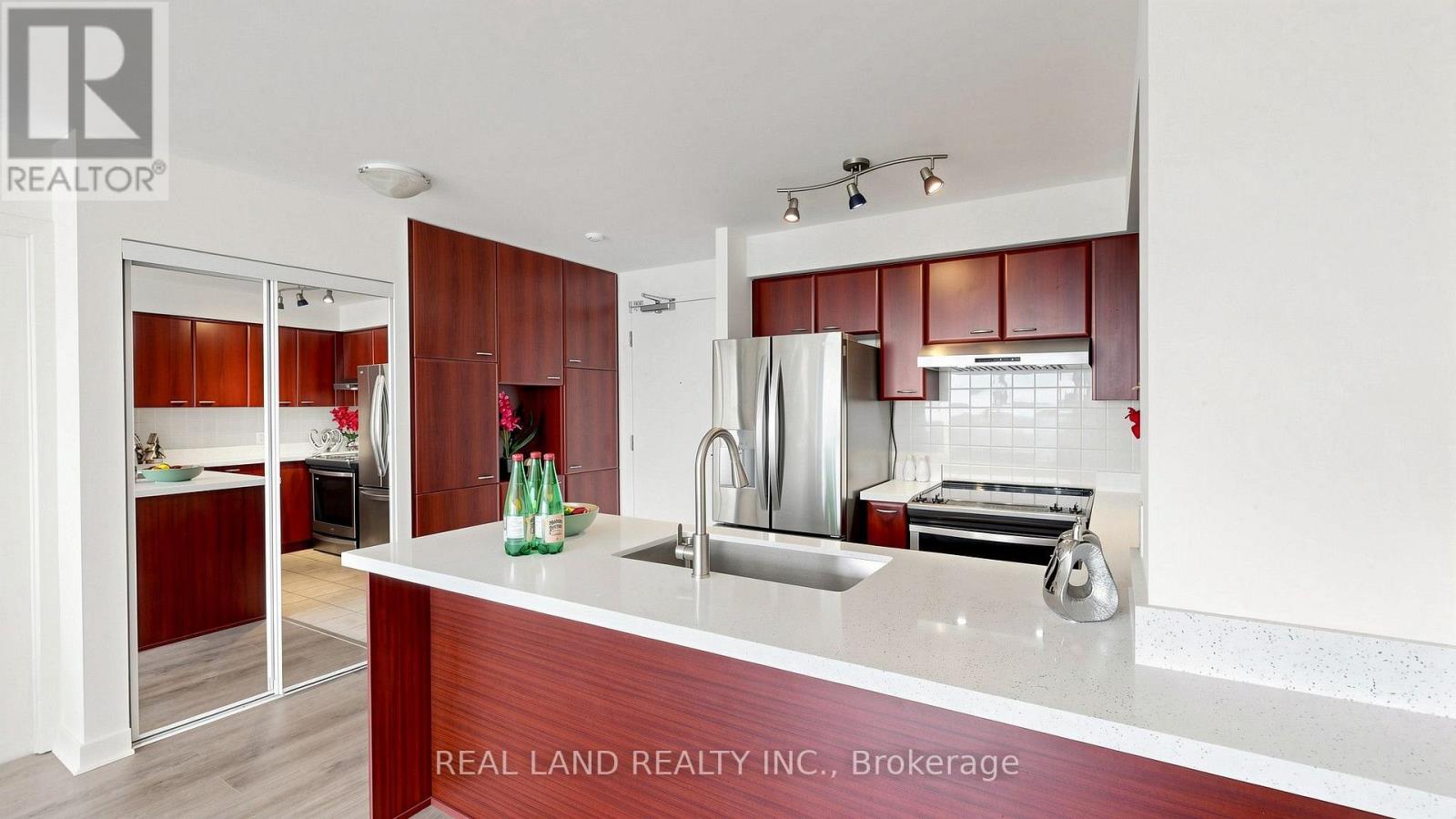 1809 - 38 Lee Centre Drive, Toronto, Ontario  M1H 3J7 - Photo 20 - E13779808