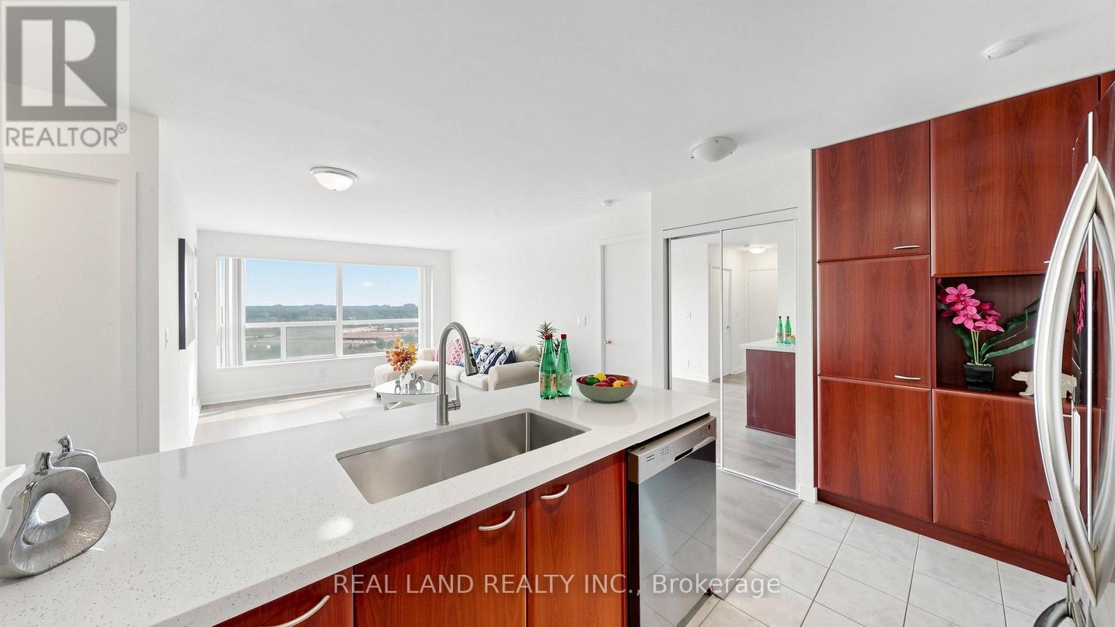 1809 - 38 Lee Centre Drive, Toronto, Ontario  M1H 3J7 - Photo 22 - E13779808