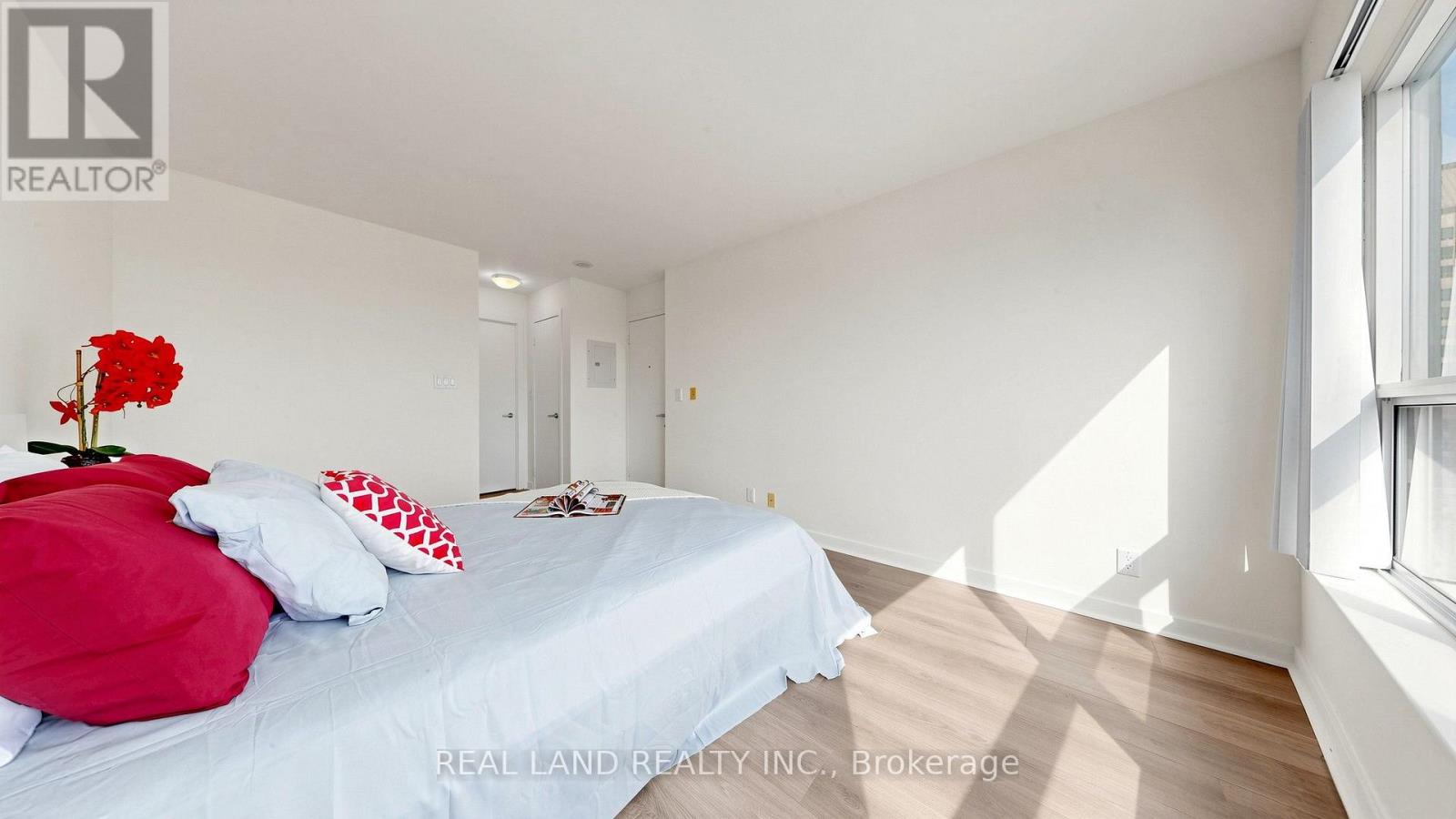 1809 - 38 Lee Centre Drive, Toronto, Ontario  M1H 3J7 - Photo 29 - E13779808