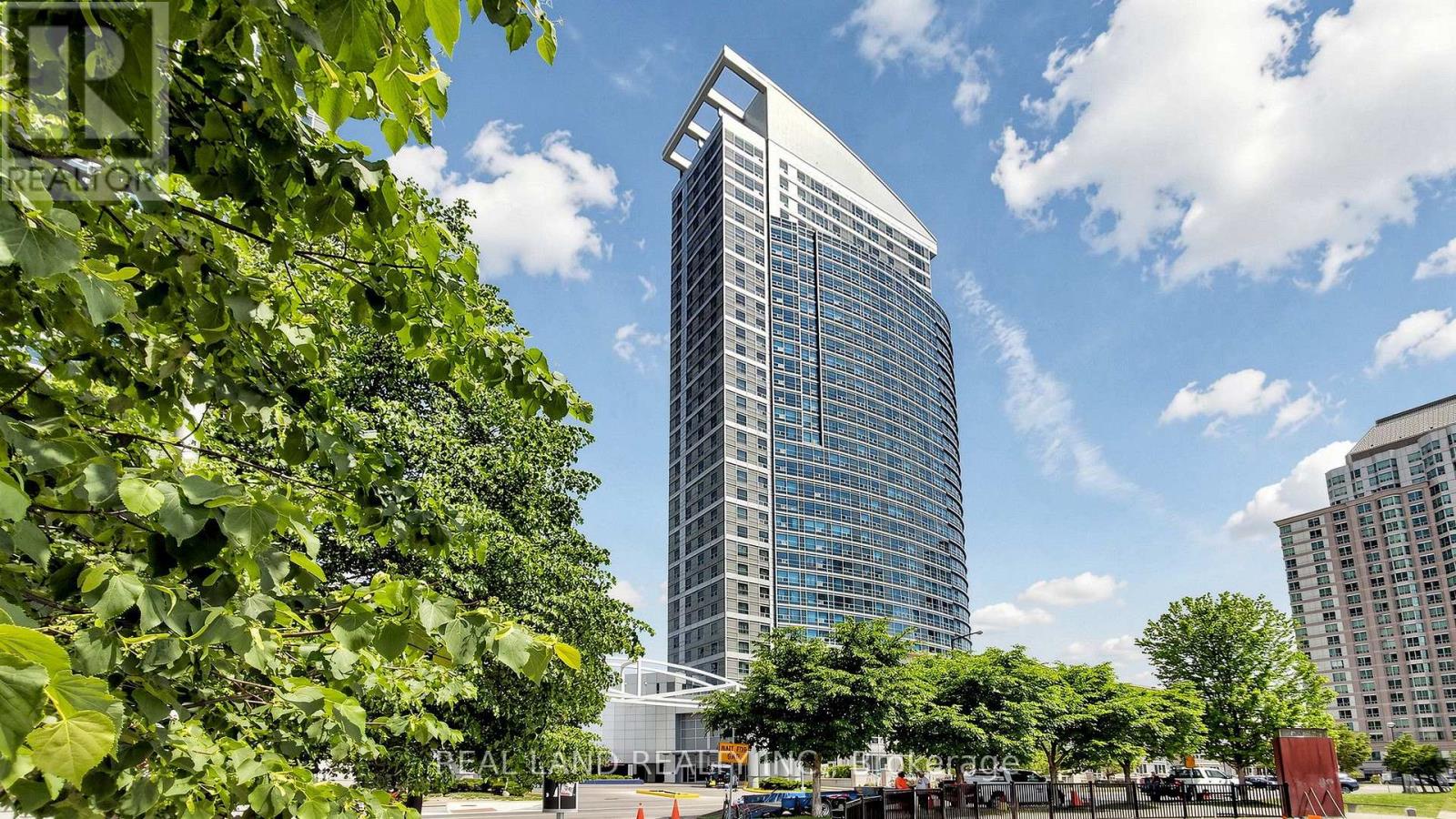 1809 - 38 Lee Centre Drive, Toronto, Ontario  M1H 3J7 - Photo 3 - E13779808