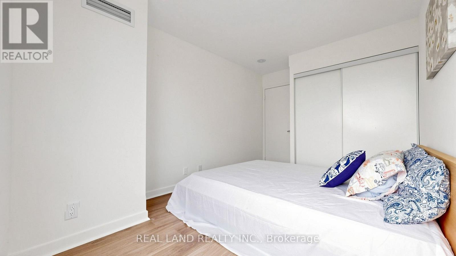 1809 - 38 Lee Centre Drive, Toronto, Ontario  M1H 3J7 - Photo 34 - E13779808