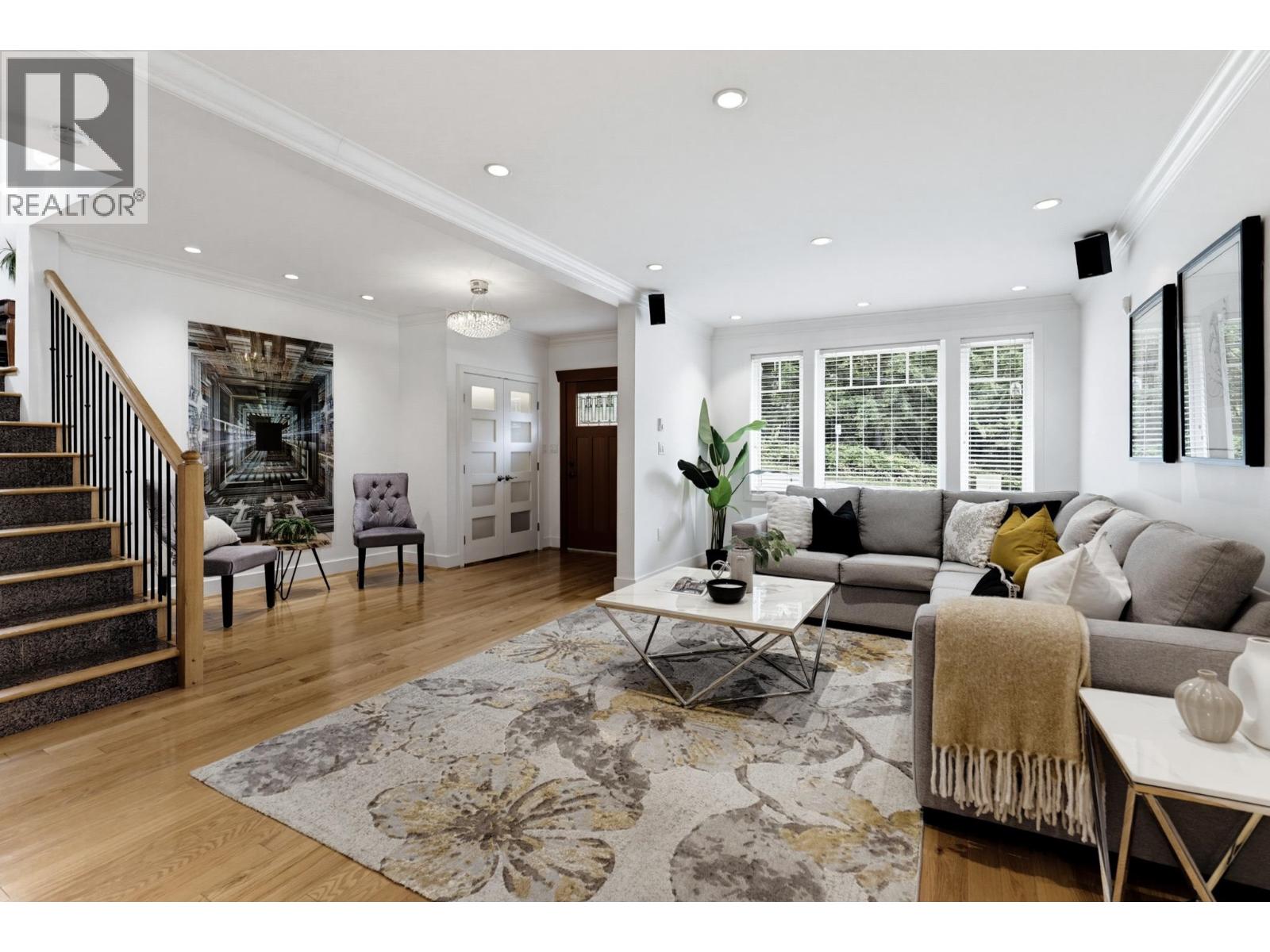 1941 Arborlynn Drive, North Vancouver, British Columbia  V7J 2V7 - Photo 8 - R3164806