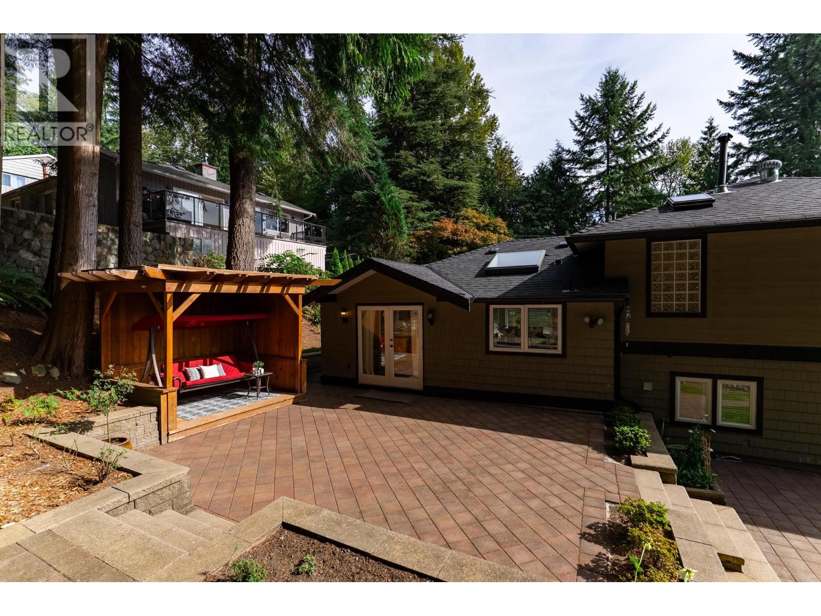 1941 Arborlynn Drive, North Vancouver, British Columbia  V7J 2V7 - Photo 34 - R3164806
