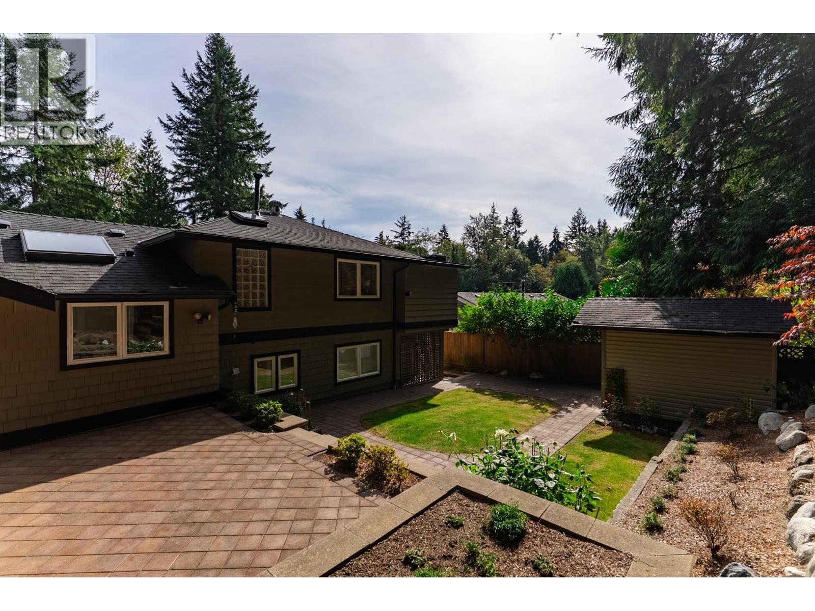 1941 Arborlynn Drive, North Vancouver, British Columbia  V7J 2V7 - Photo 38 - R3164806
