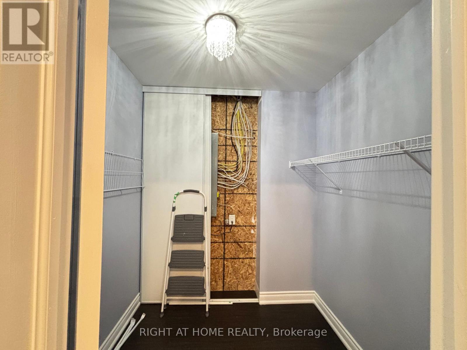 Basement - 33 Heintzman Crescent, Vaughan (Patterson), Ontario  L6A 4T8 - Photo 17 - N13779652