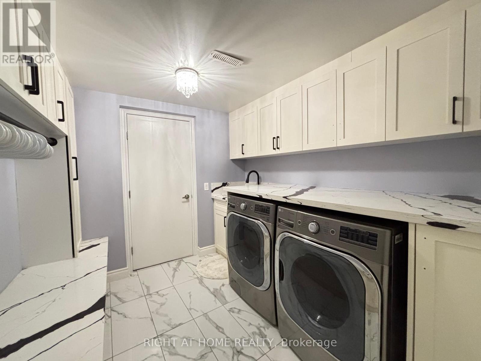 Basement - 33 Heintzman Crescent, Vaughan (Patterson), Ontario  L6A 4T8 - Photo 18 - N13779652