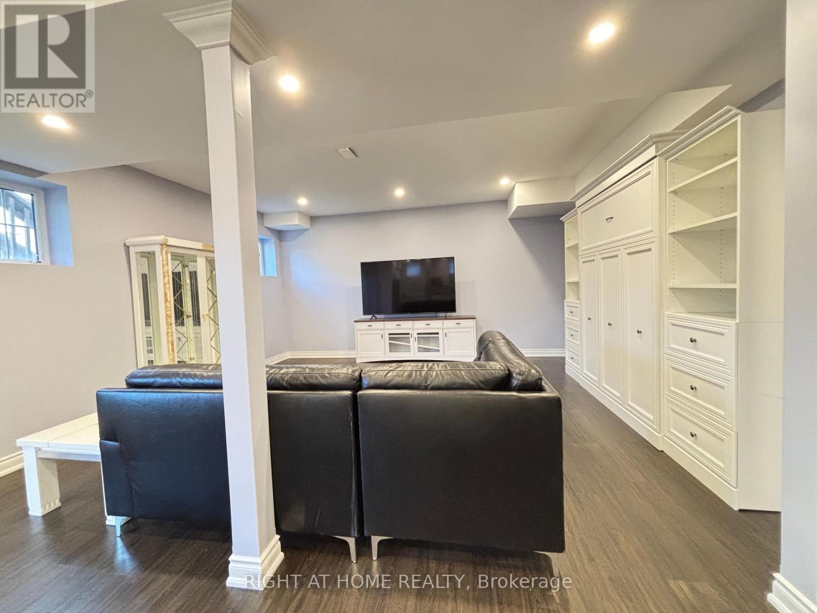 Basement - 33 Heintzman Crescent, Vaughan (Patterson), Ontario  L6A 4T8 - Photo 4 - N13779652