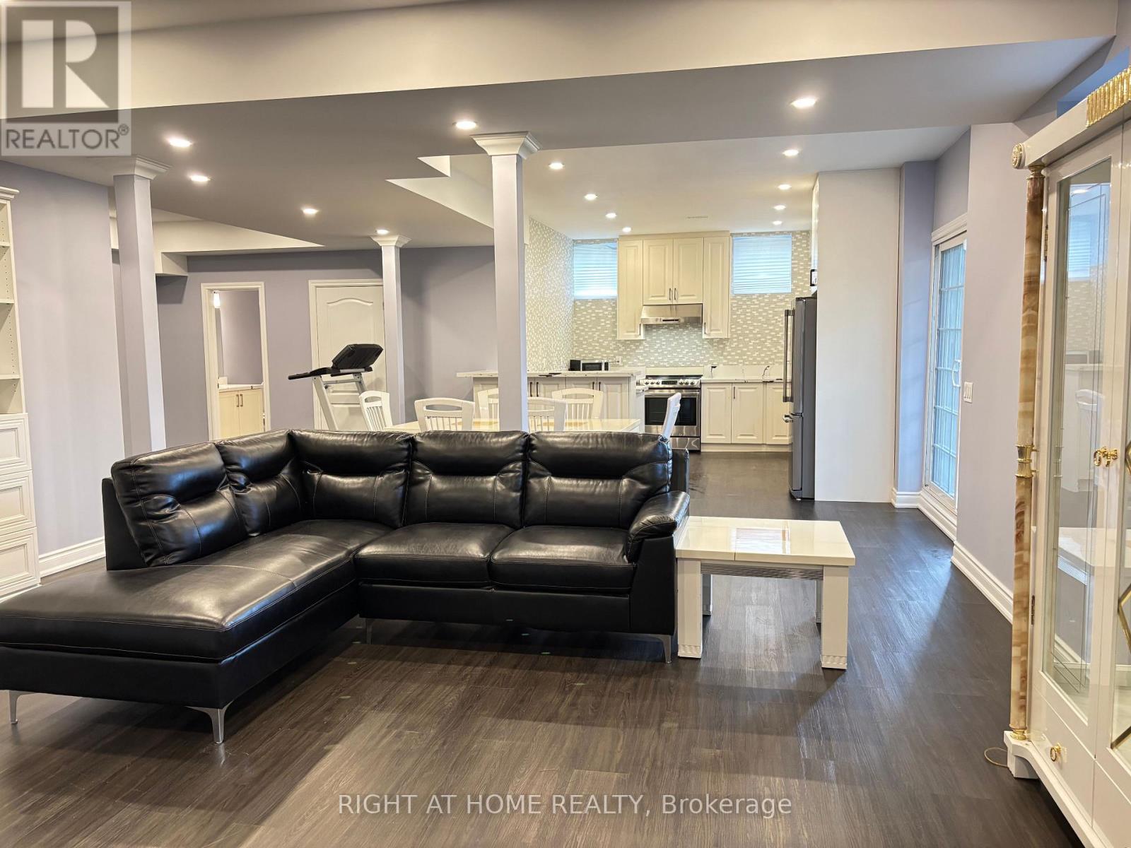 Basement - 33 Heintzman Crescent, Vaughan (Patterson), Ontario  L6A 4T8 - Photo 6 - N13779652