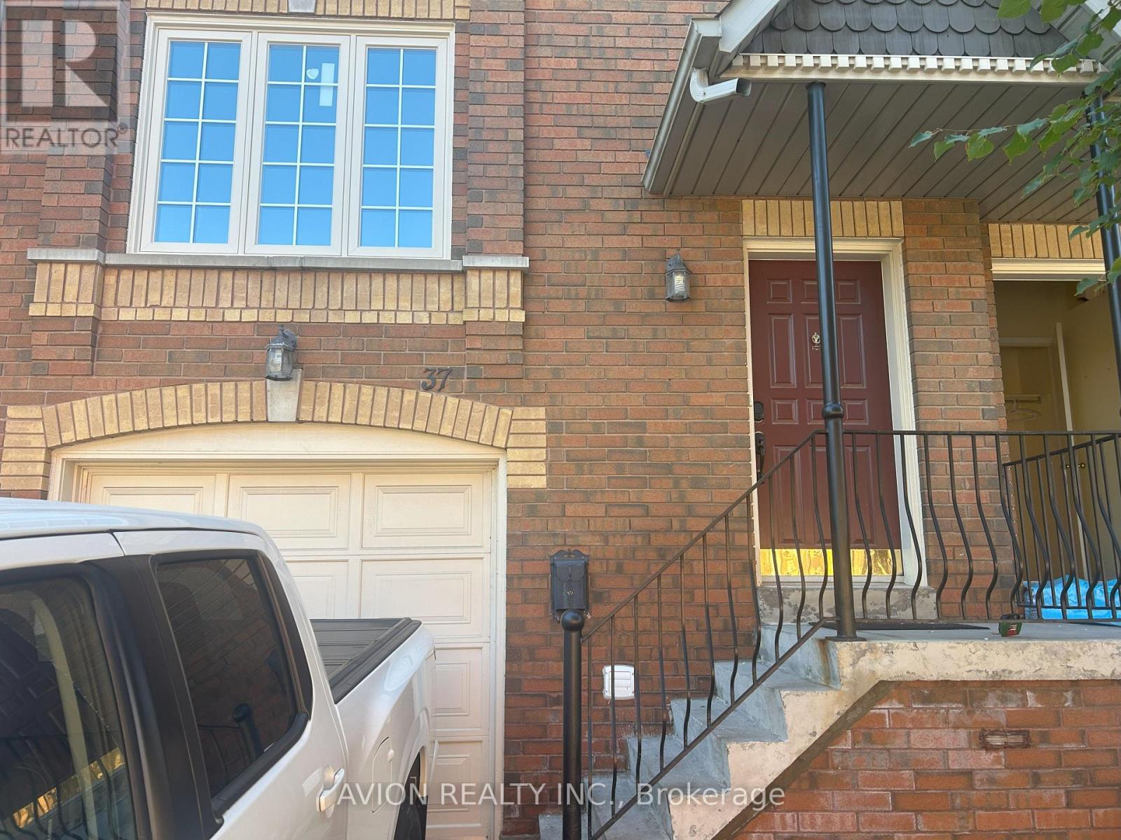 37 - 95 Weldrick Avenue, Richmond Hill, Ontario  L4C 0H6 - Photo 2 - N13779722
