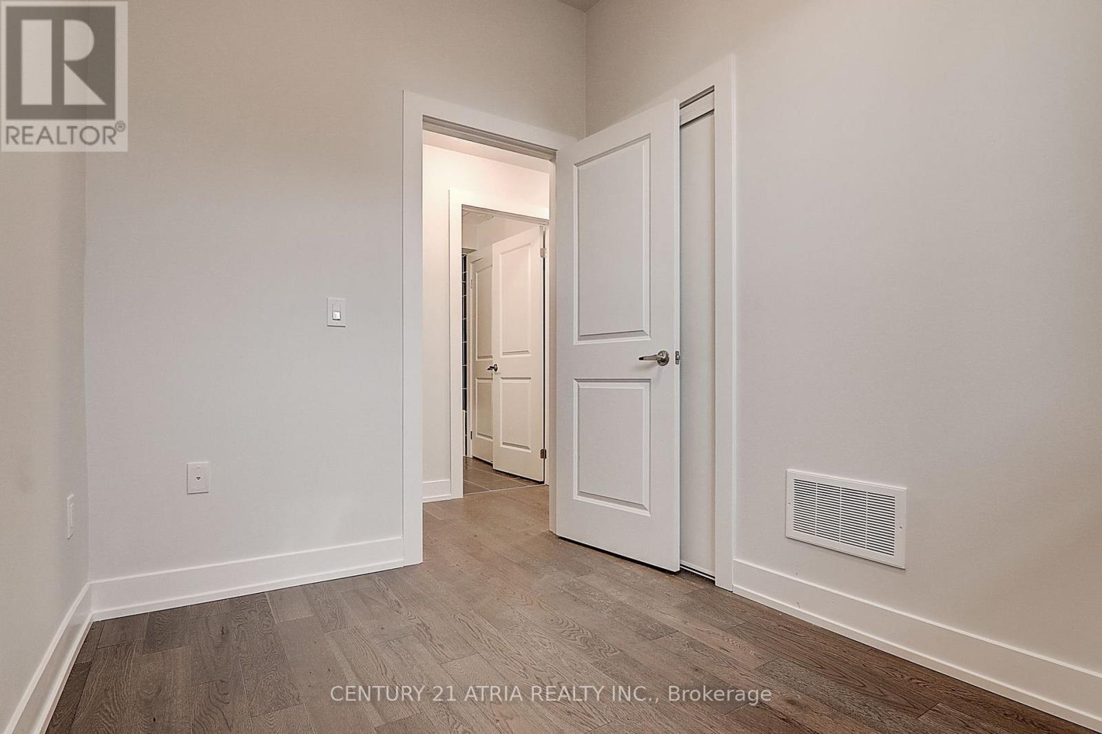 L-140 - 9580 Islington Avenue, Vaughan, Ontario  L4H 5E8 - Photo 12 - N13779728