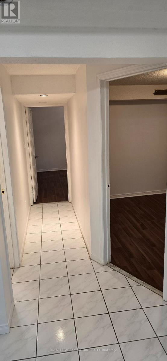 Bsmt - 2 Viewmark Drive, Richmond Hill, Ontario  L4S 1C9 - Photo 10 - N13779892