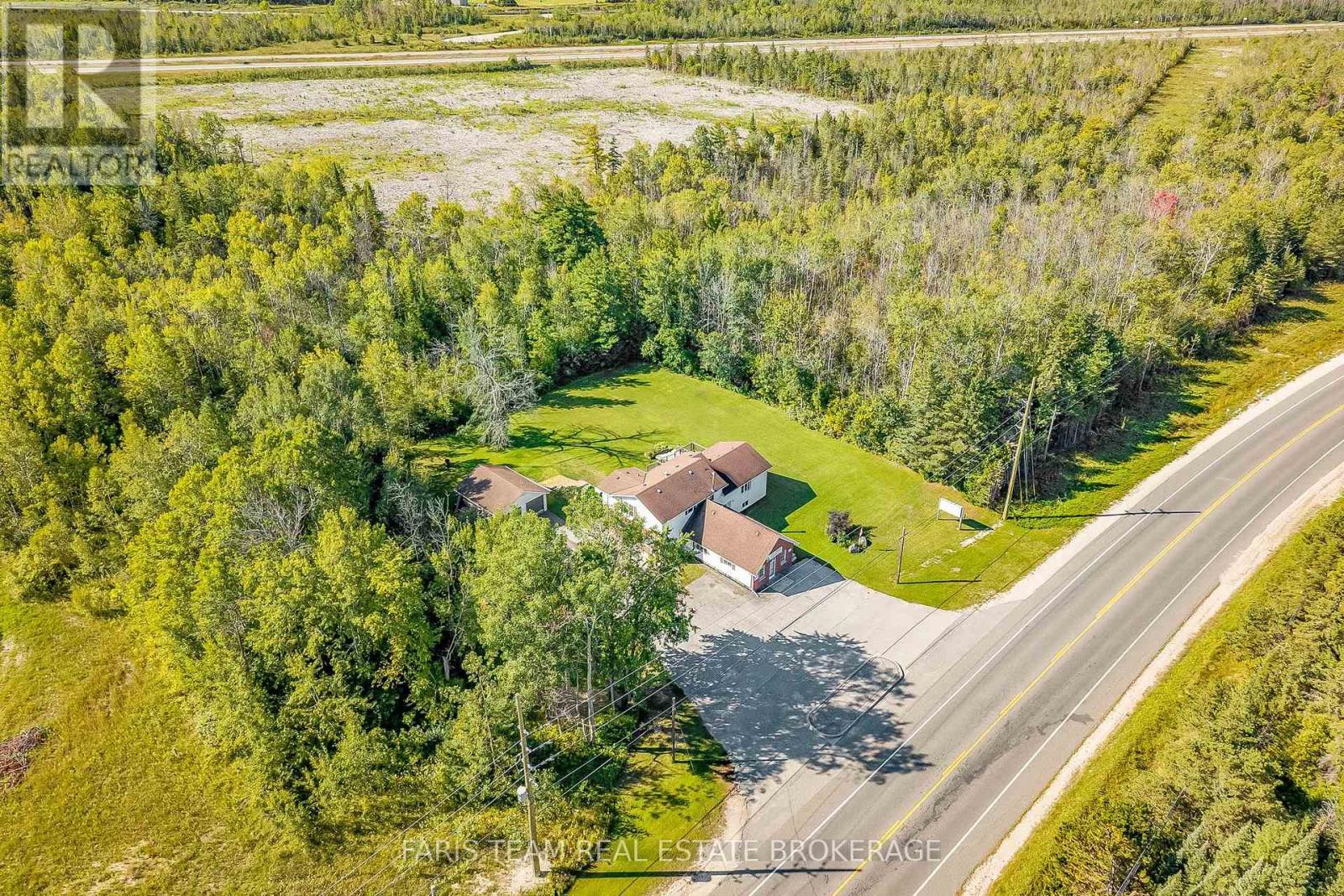 8801 Beachwood Road, Wasaga Beach, Ontario  L9Z 2G5 - Photo 13 - S13779670