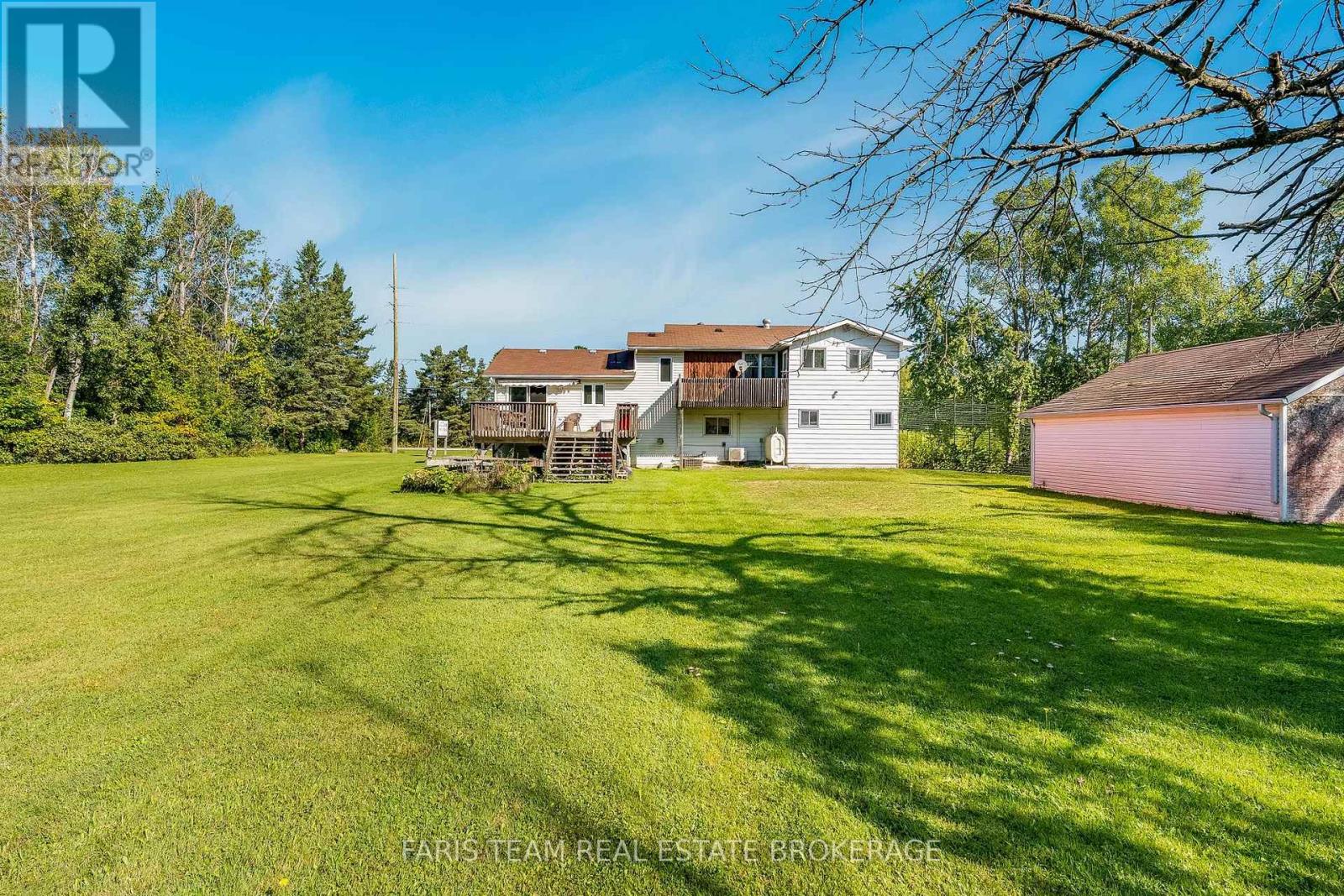 8801 Beachwood Road, Wasaga Beach, Ontario  L9Z 2G5 - Photo 11 - S13779680