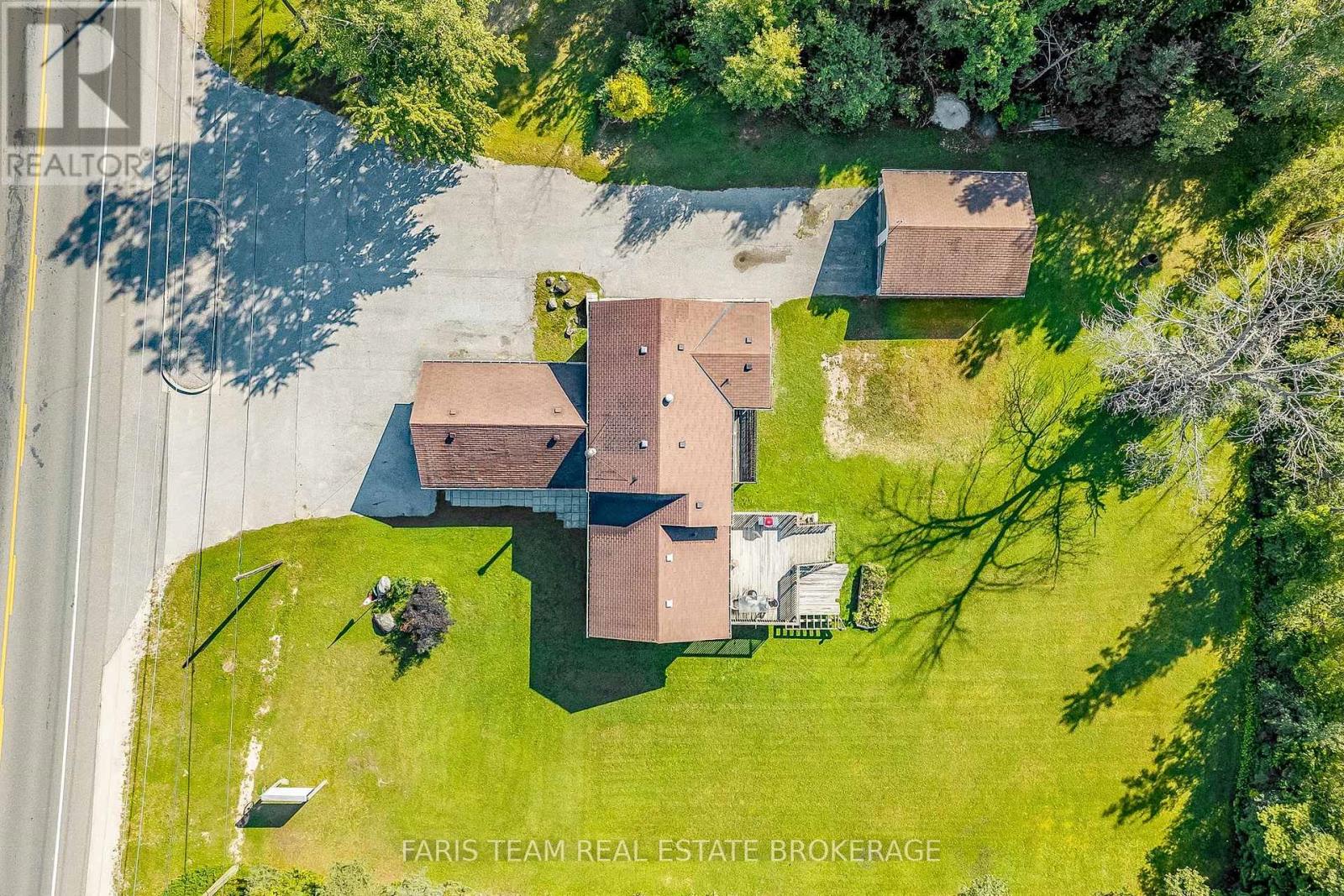 8801 Beachwood Road, Wasaga Beach, Ontario  L9Z 2G5 - Photo 12 - S13779680